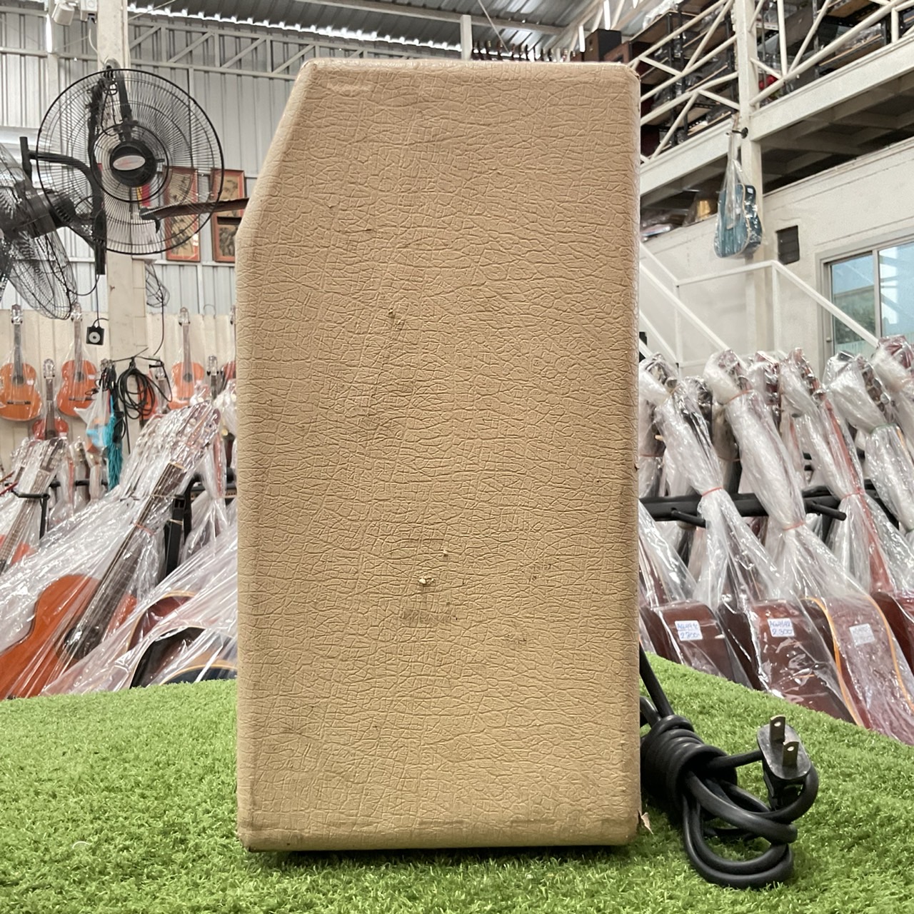 แอมป์กีต้าร์ Piggy : PS-100