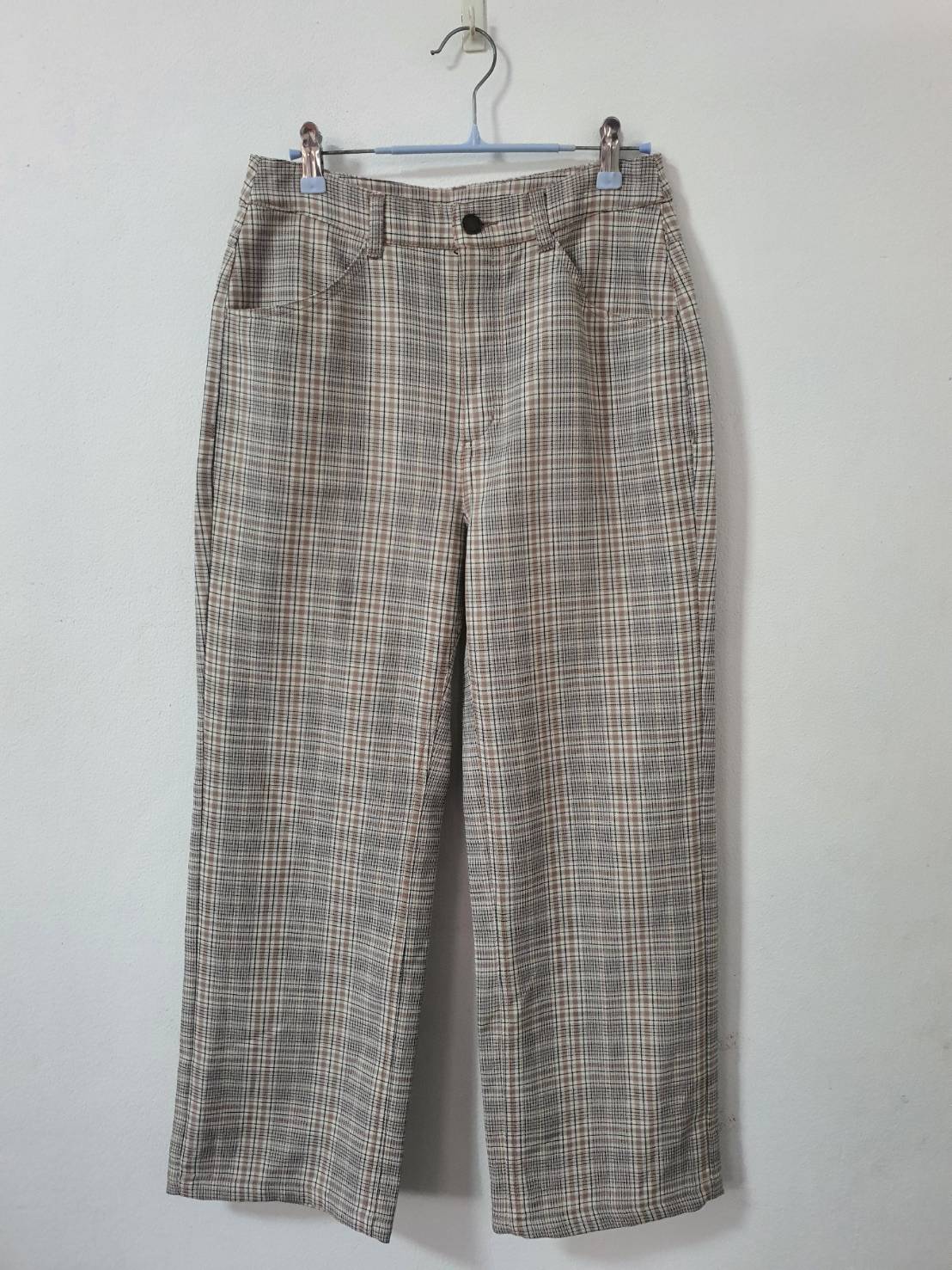 FF06531 กางเกงผ้ามือสอง สีครีมลายตาราง GU แบรนด์เครื่อเดียวกับ UNIQLO เอว 27 นิ้ว