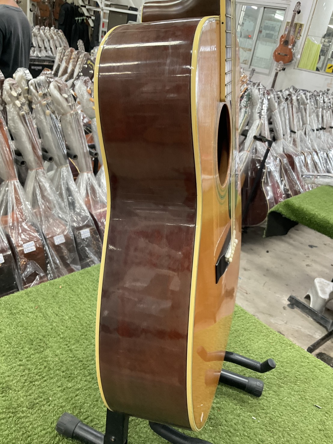 กีต้าร์โปร่ง YAMAHA : FG-420A