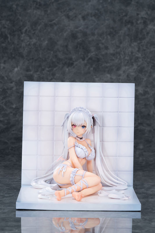 White Haired Luna-chan Illustrated by Kasu Komeshiro 1/6 Complete Figure(Pre-order)