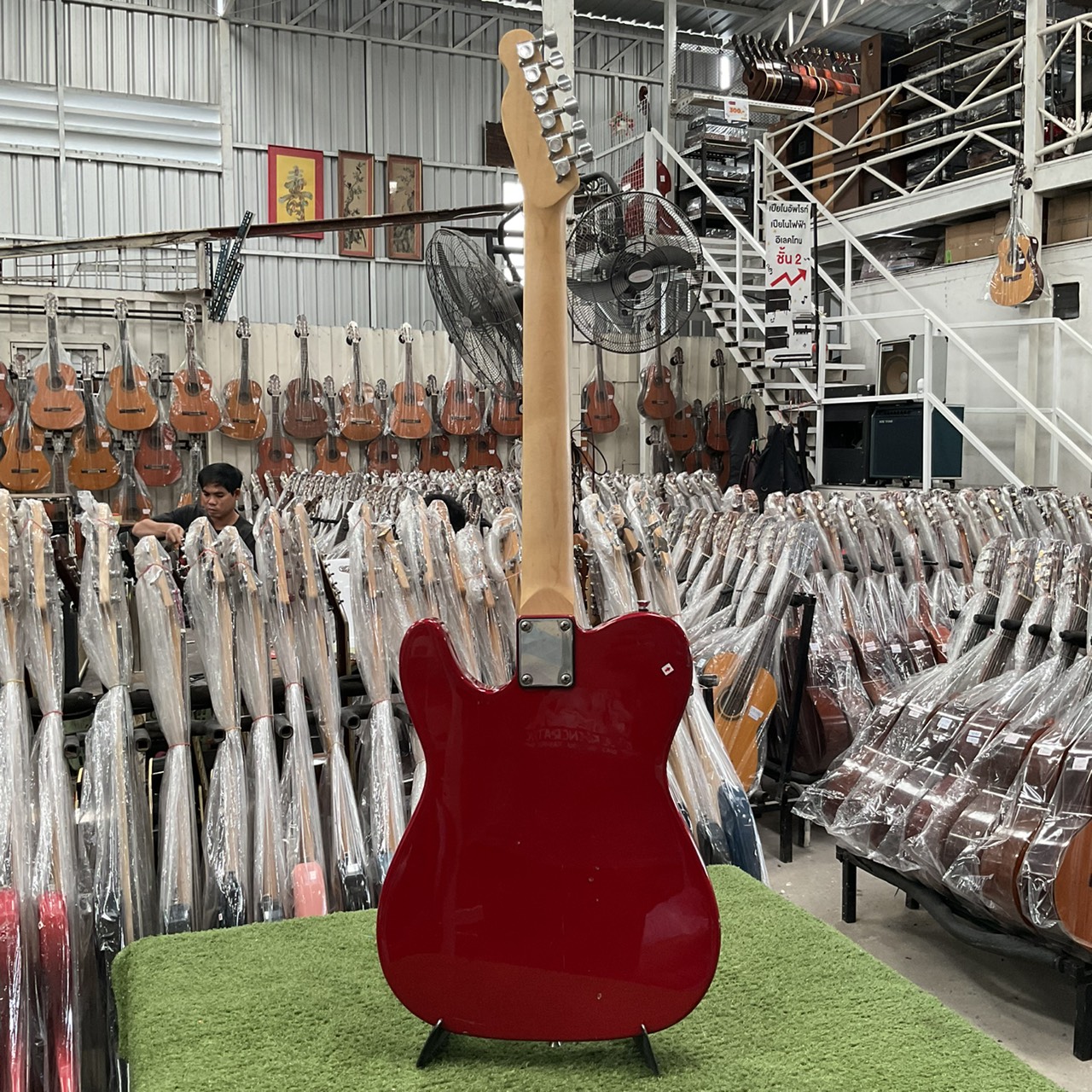 กีต้าร์ไฟฟ้า JUNQ