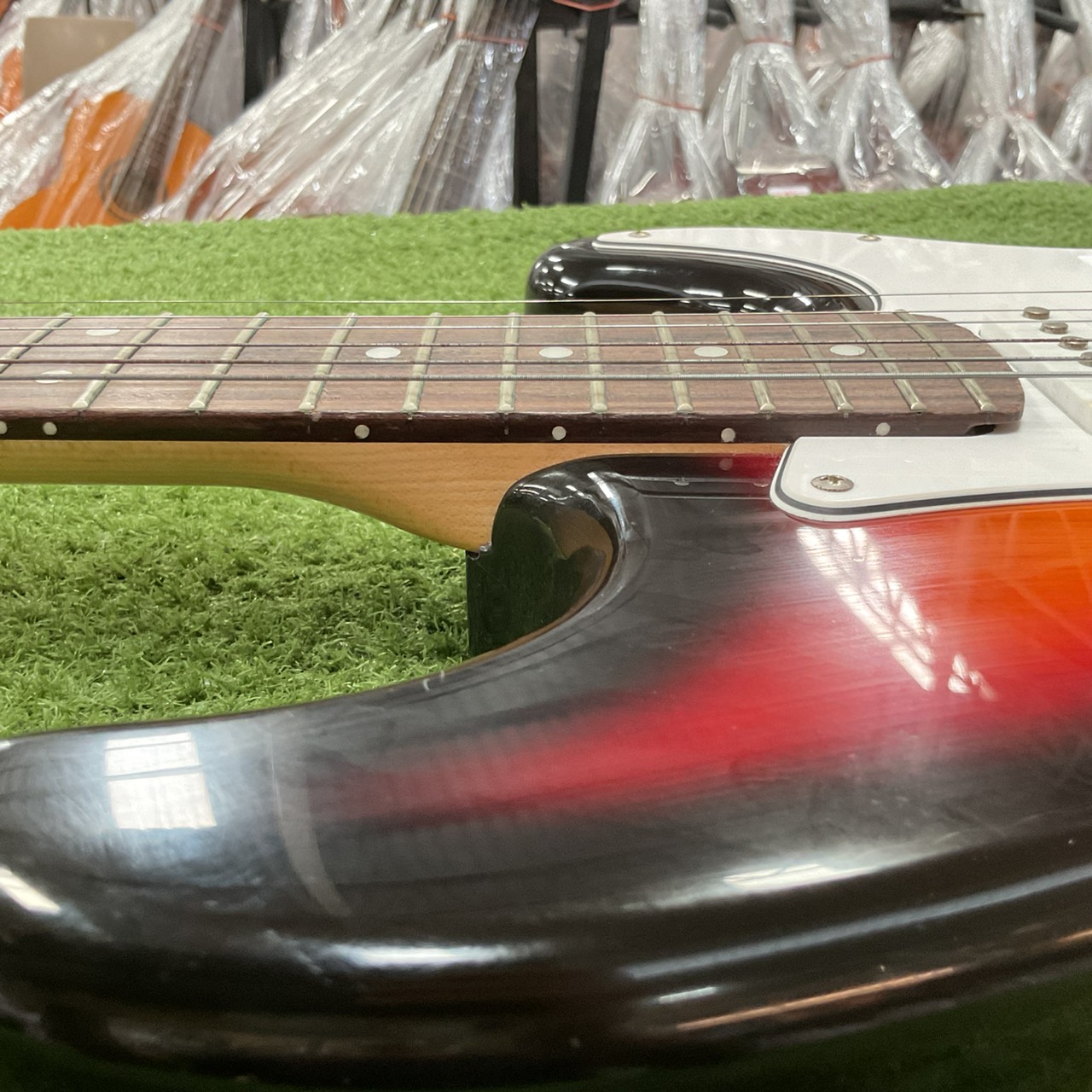 กีต้าร์ไฟฟ้า SELDER