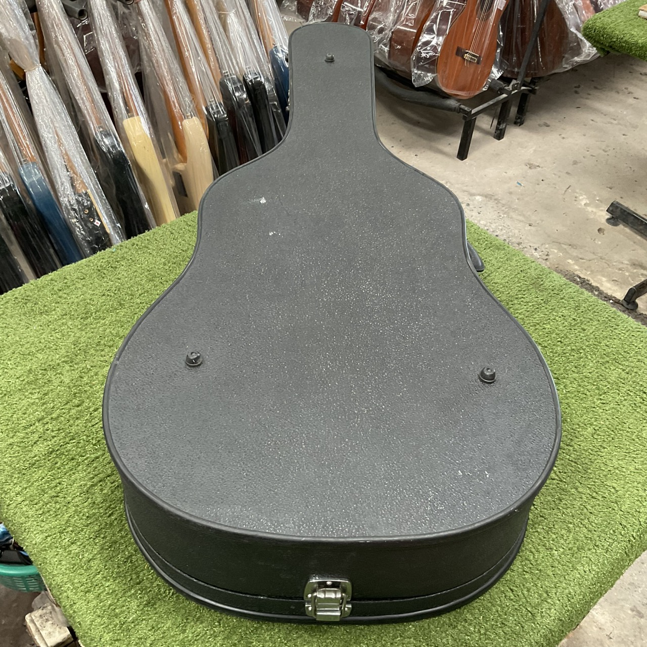 กล่องเคสกีต้าร์โปร่ง