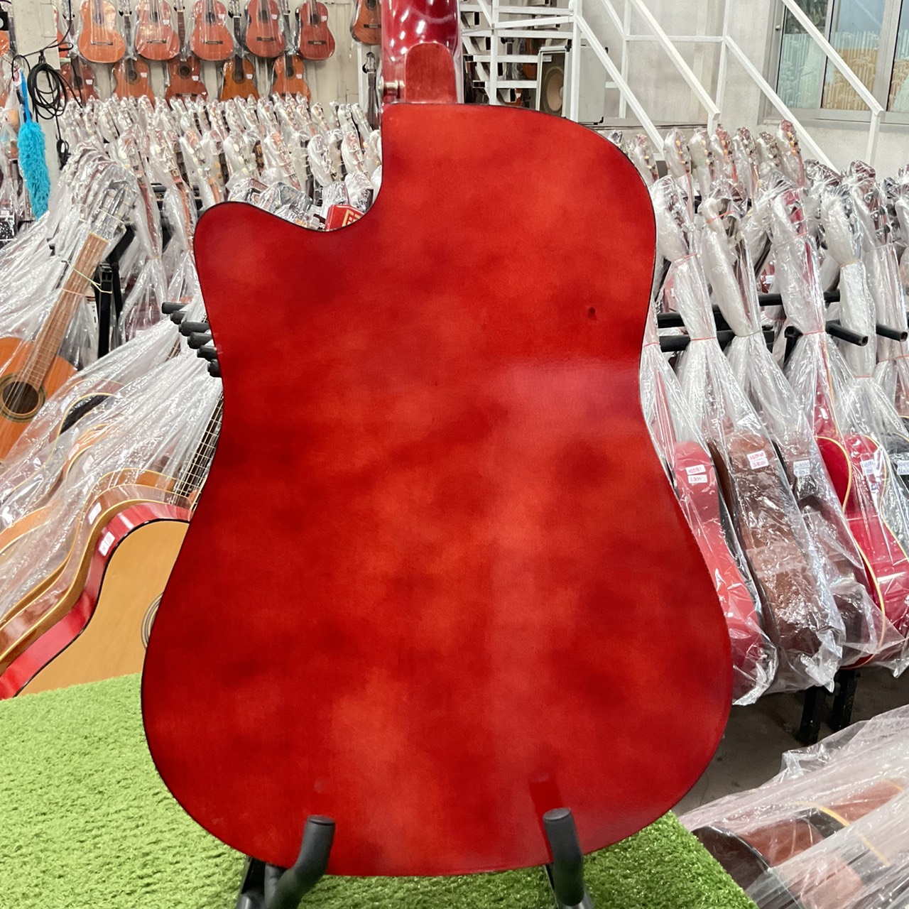 กีต้าร์โปร่ง Venkuri : FT-812