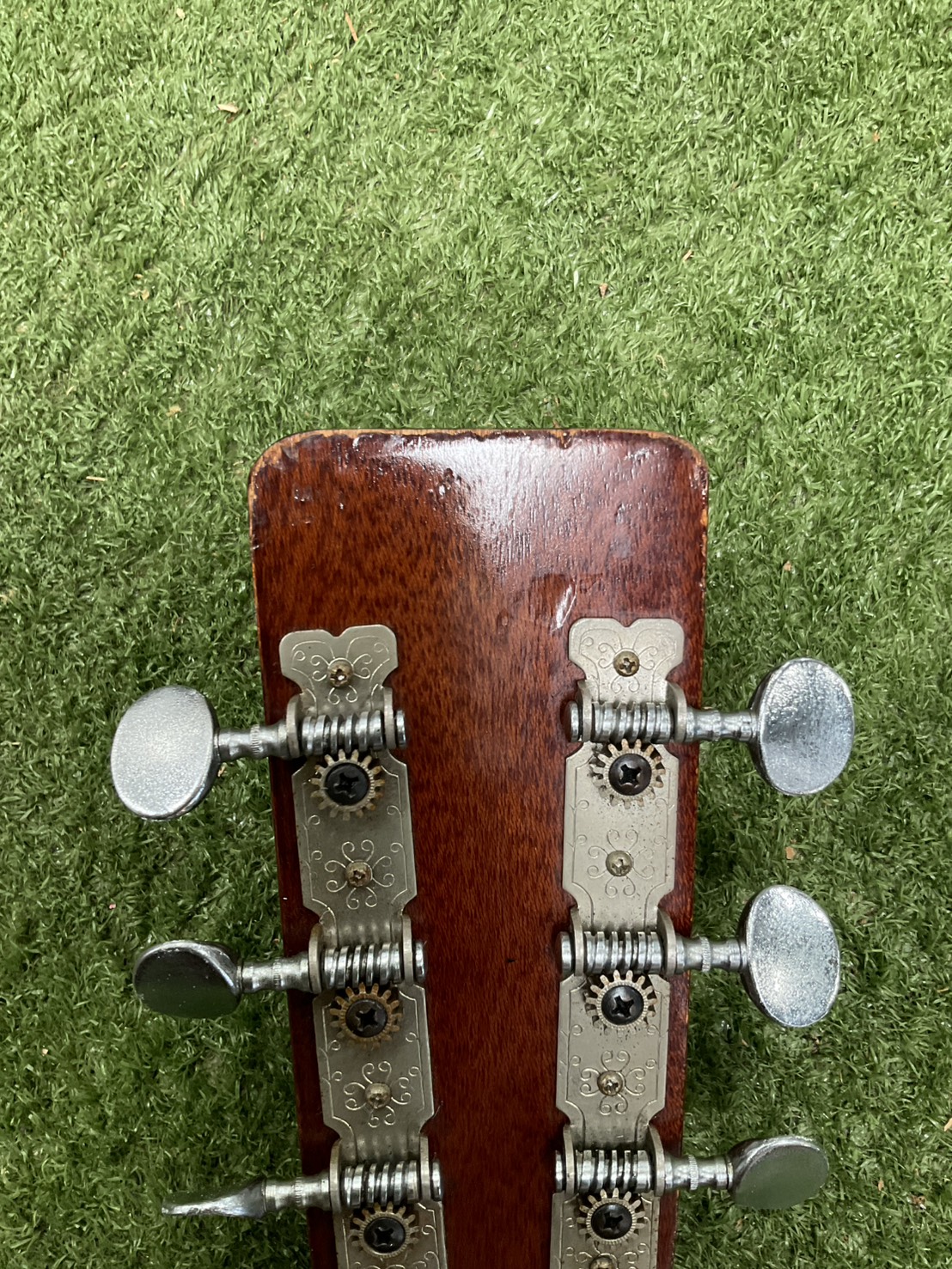 กีต้าร์โปร่ง Phenix : W130