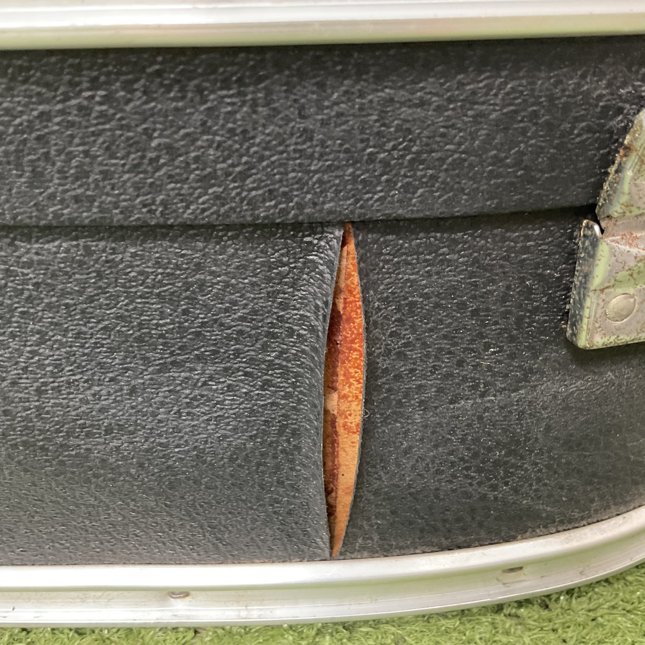 กล่องเคสกีต้าร์คลาสสิค