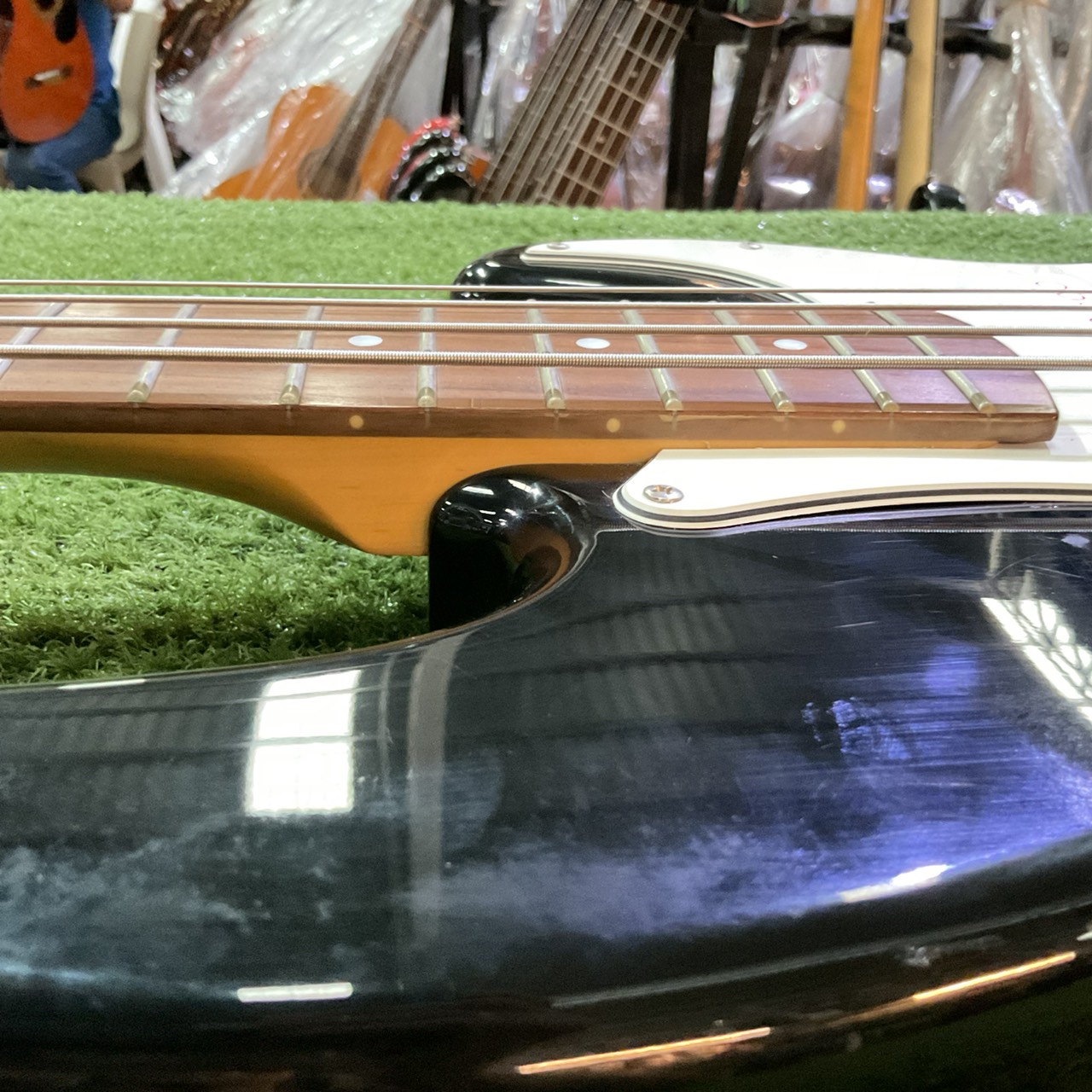 กีต้าร์เบส SELDER