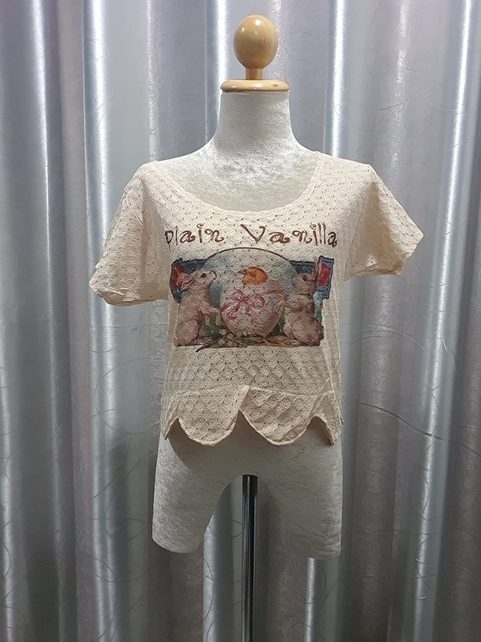 FF01778 เสื้อแฟชั่น งานถัก สีครีมมือสอง อก 35-36 นิ้ว