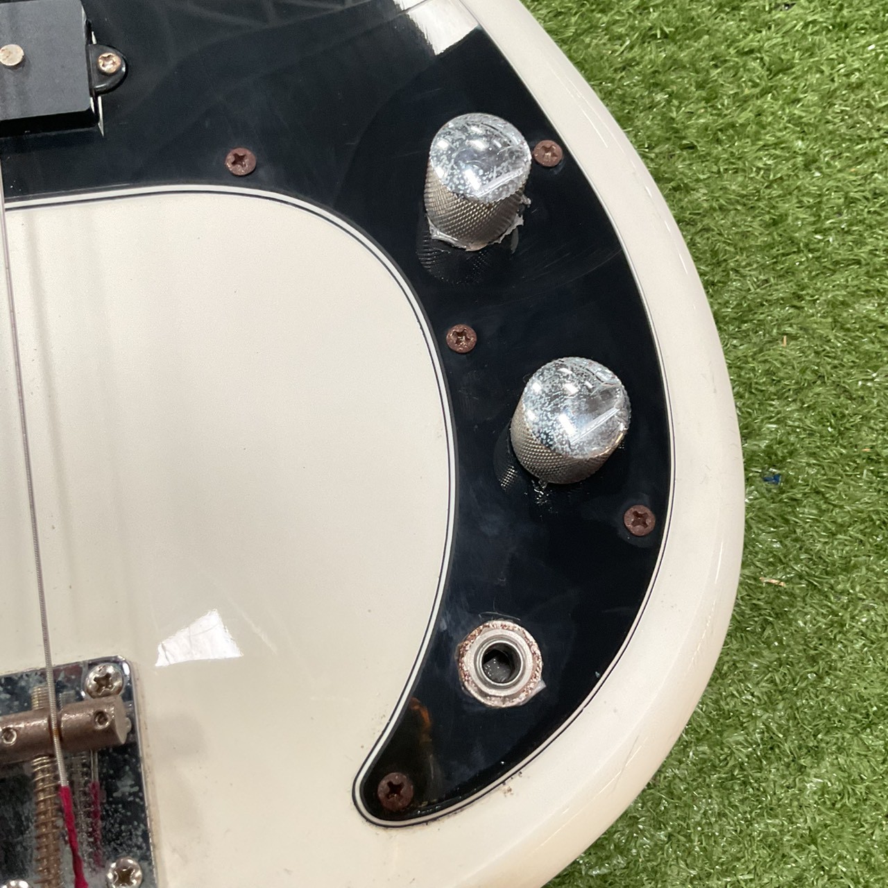 กีต้าร์เบส SELDER