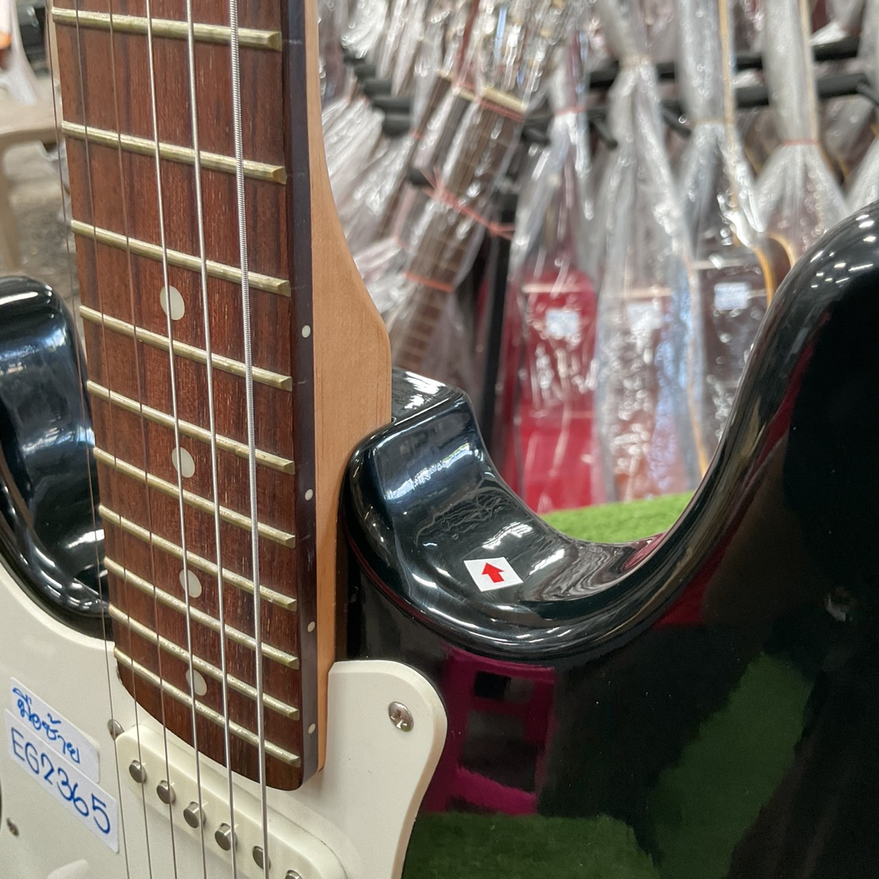 กีต้าร์ไฟฟ้า PHOTO GENIC (มือซ้าย)