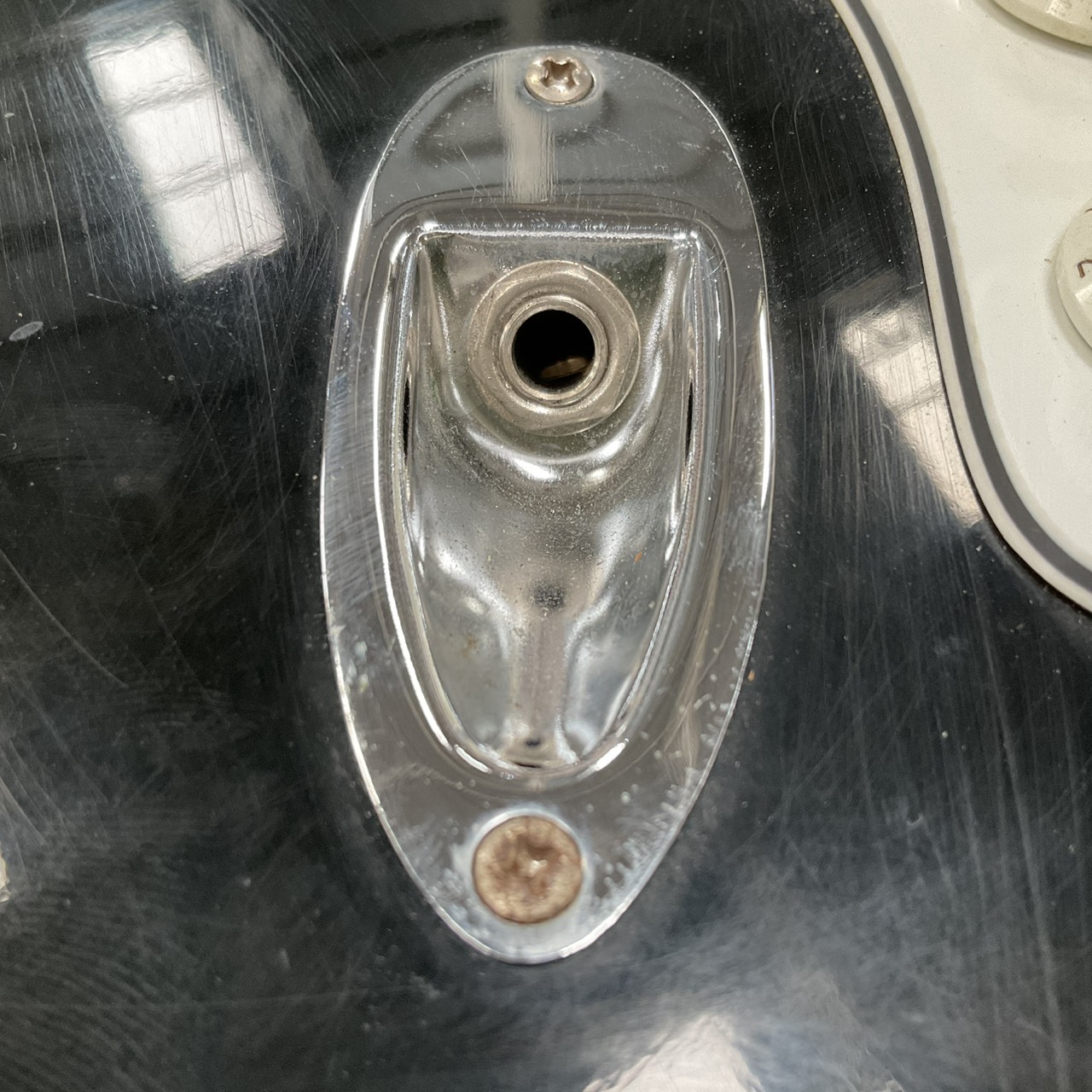 กีต้าร์ไฟฟ้า Maison