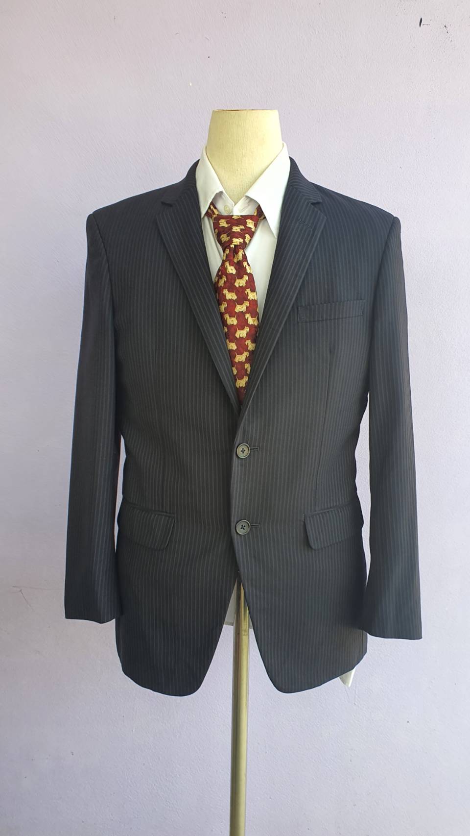 SUIT-A001 เสื้อสูท สีกรมท่า แบรนด์ Delu Hombre มือสอง อก 38 นิ้ว
