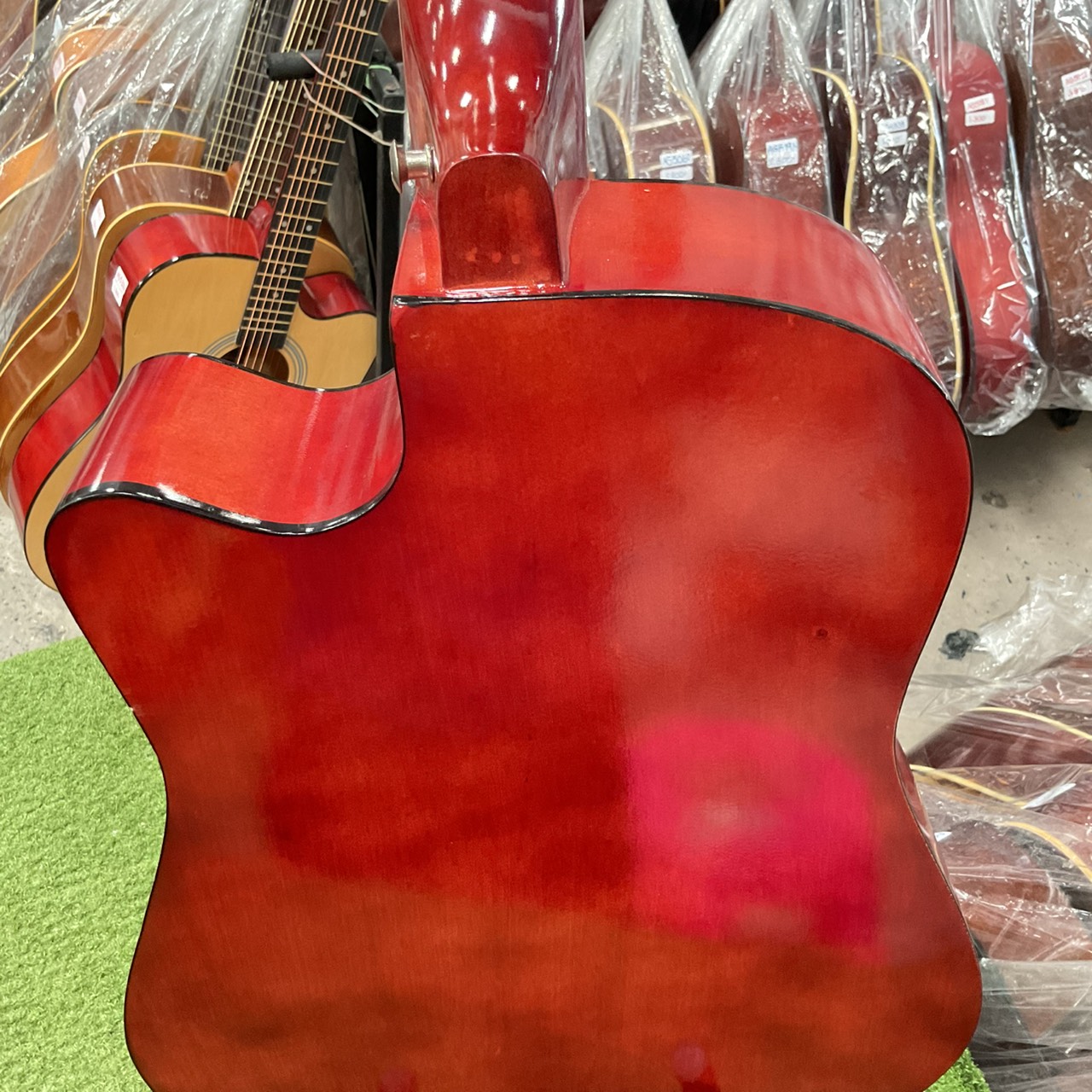 กีต้าร์โปร่ง Venkuri : FT-812