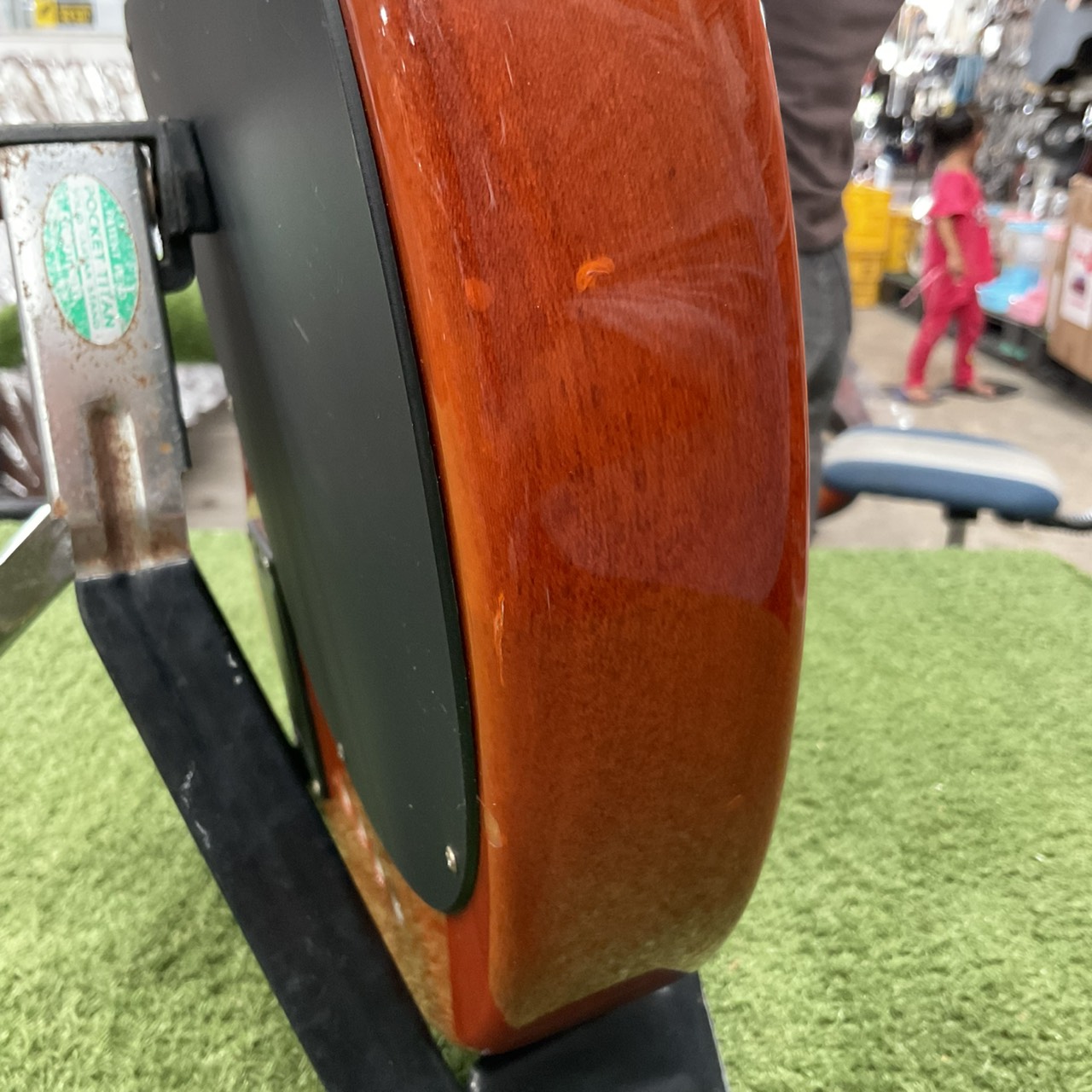 กีต้าร์เบส FERNANDES