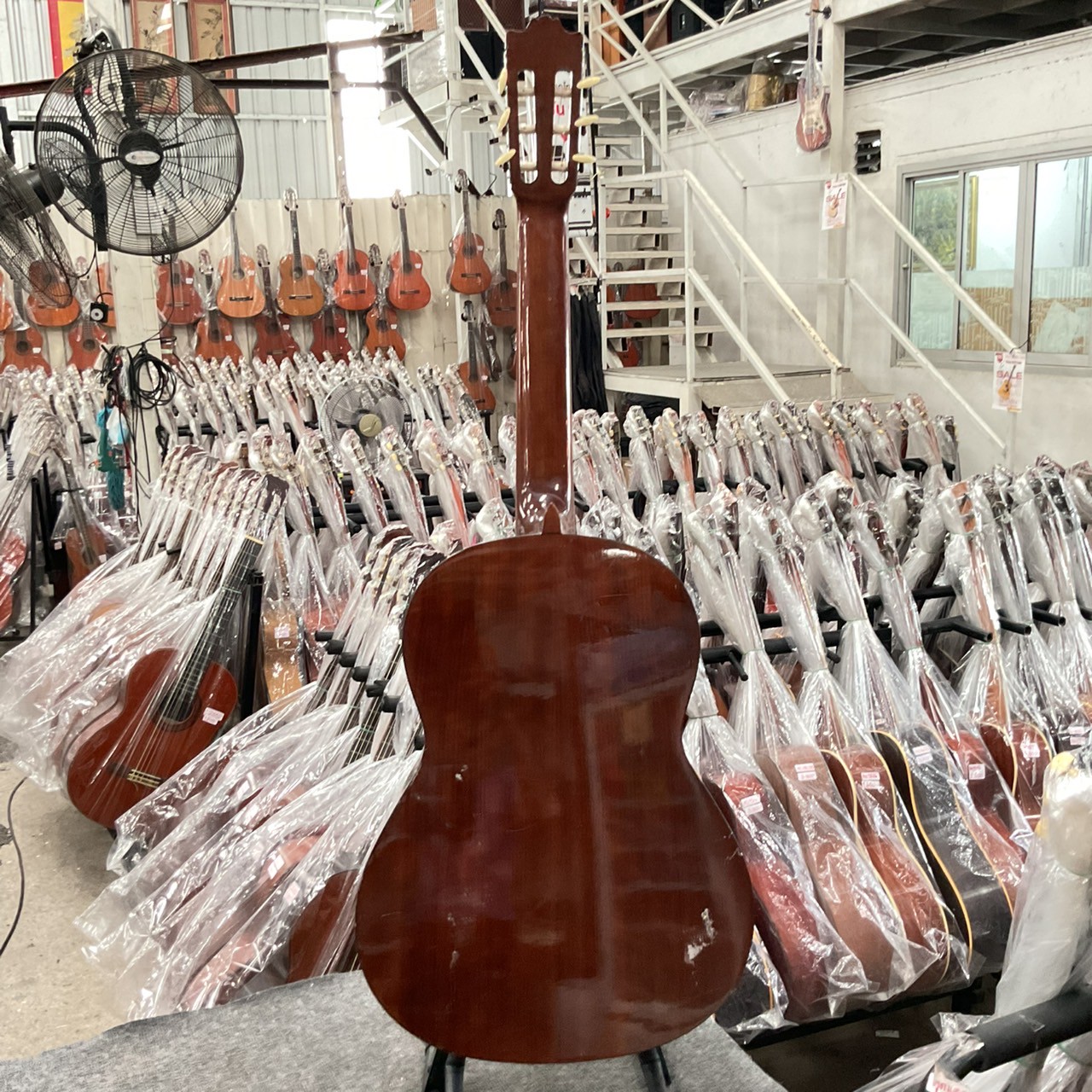 กีต้าร์คลาสสิค YAMAHA : C-180