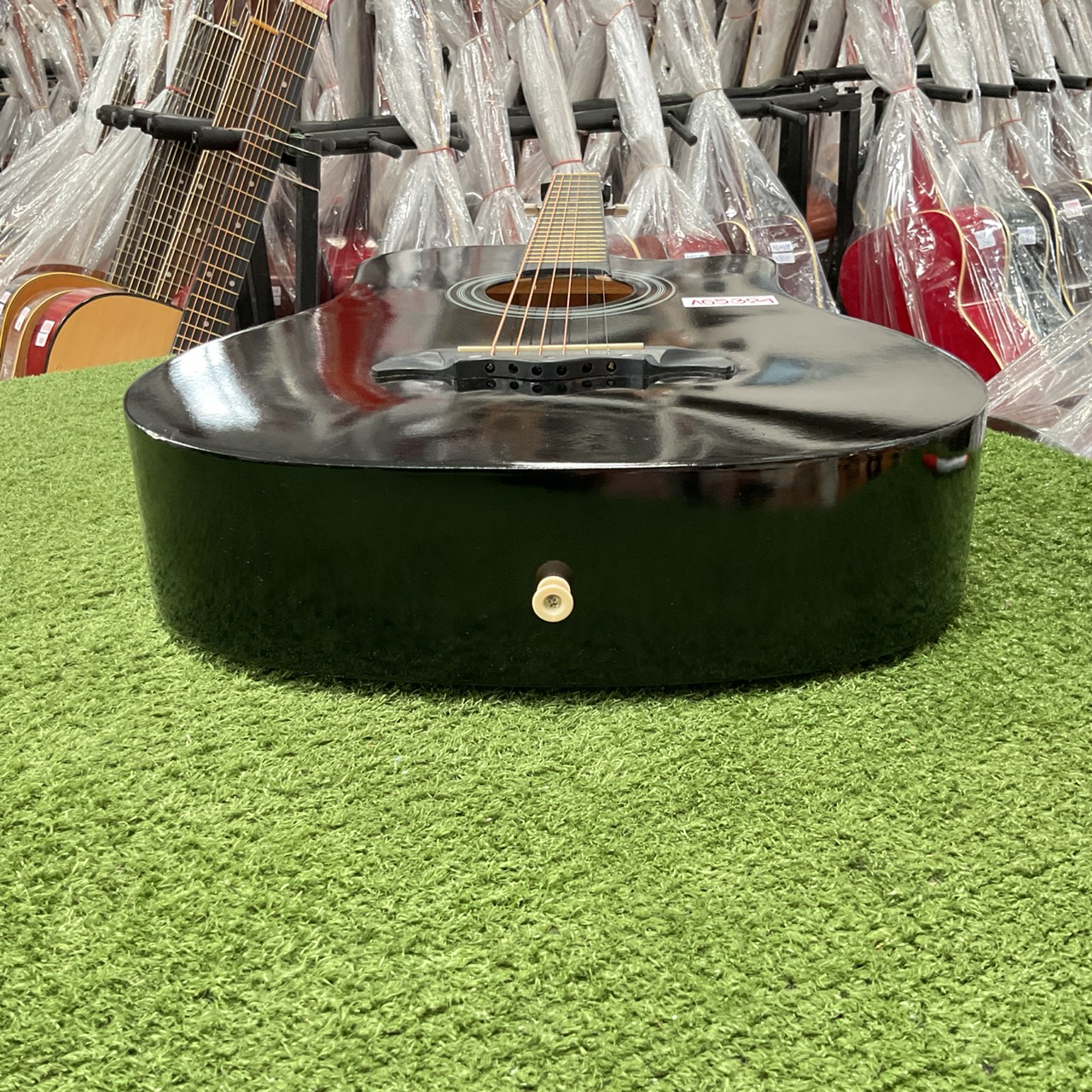 กีต้าร์โปร่ง Chelldee