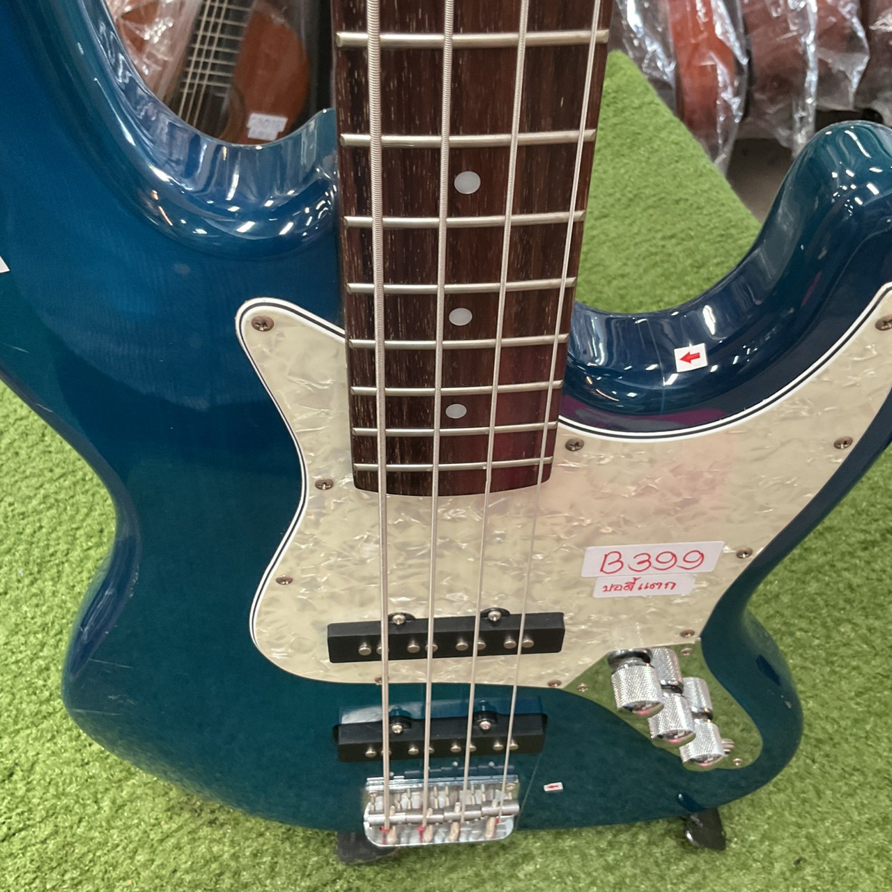 กีต้าร์เบส SELDER