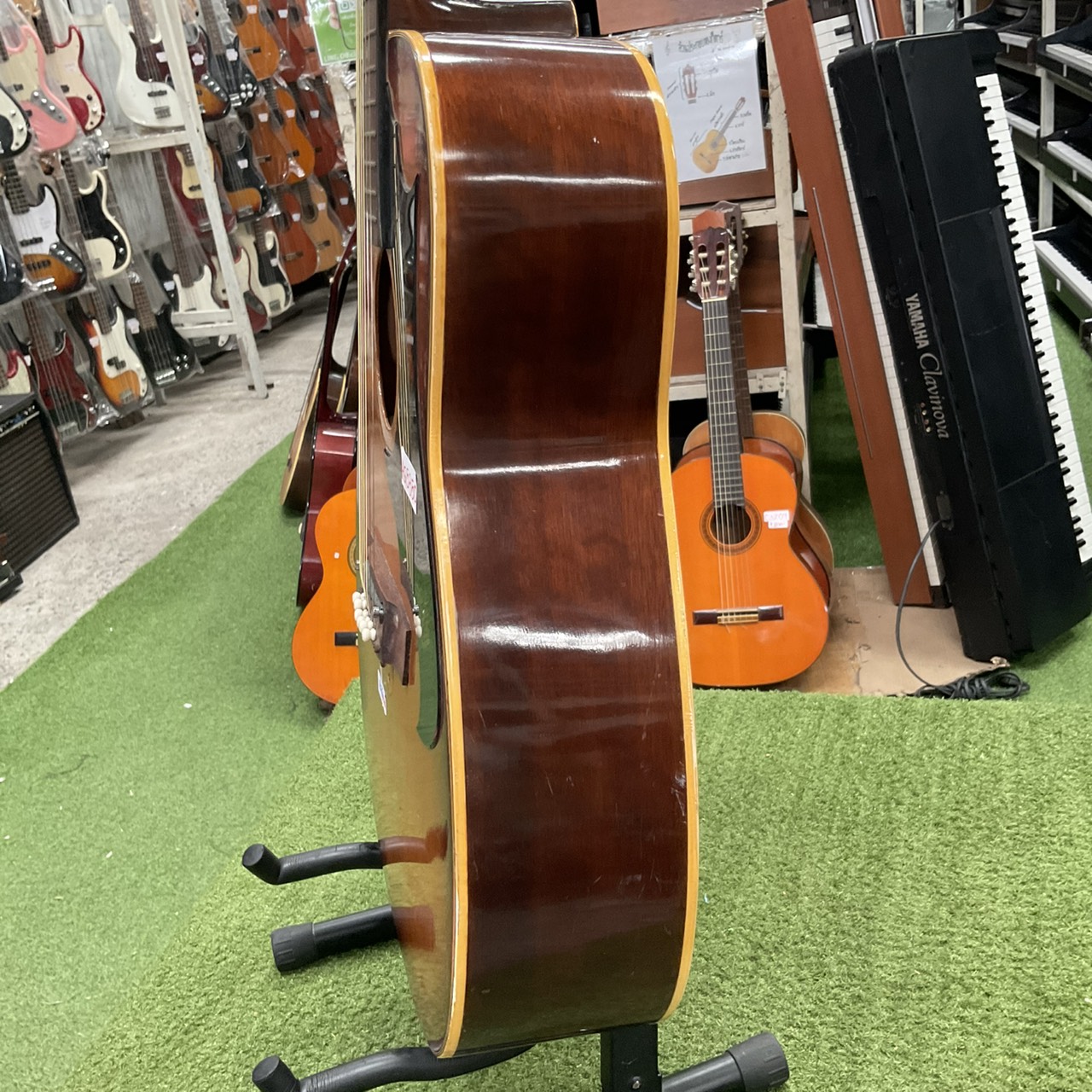 กีต้าร์โปร่ง Emperador : Metoro / F150