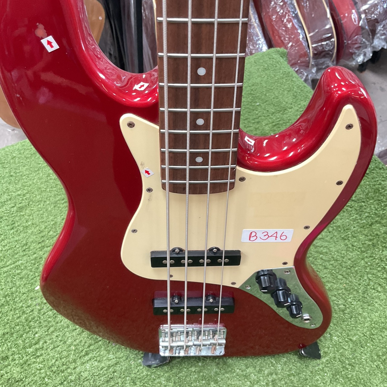 กีต้าร์เบส BUSKER'S