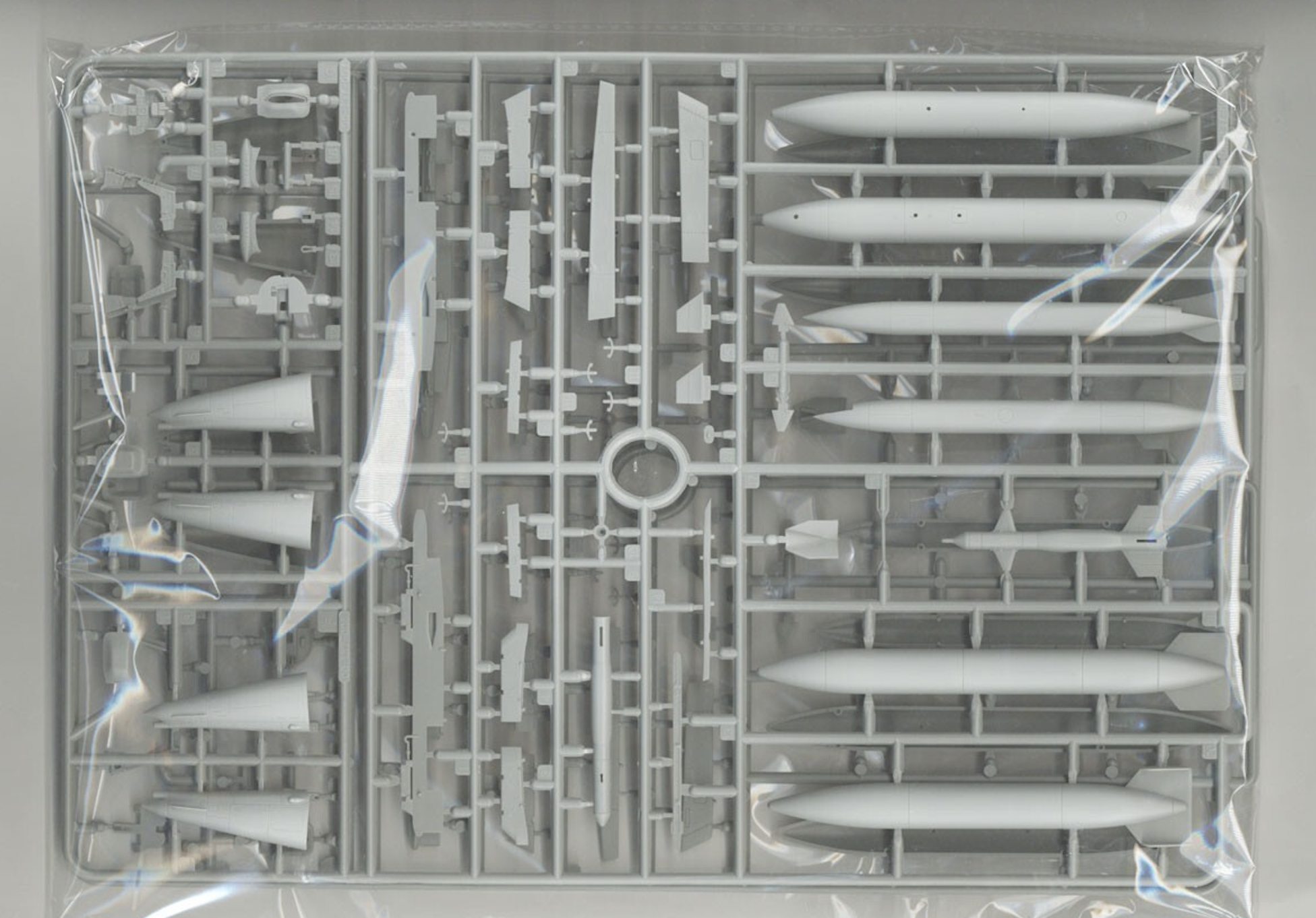 KI-K48048 Kinetic 1/48 Latin American Kfir C10