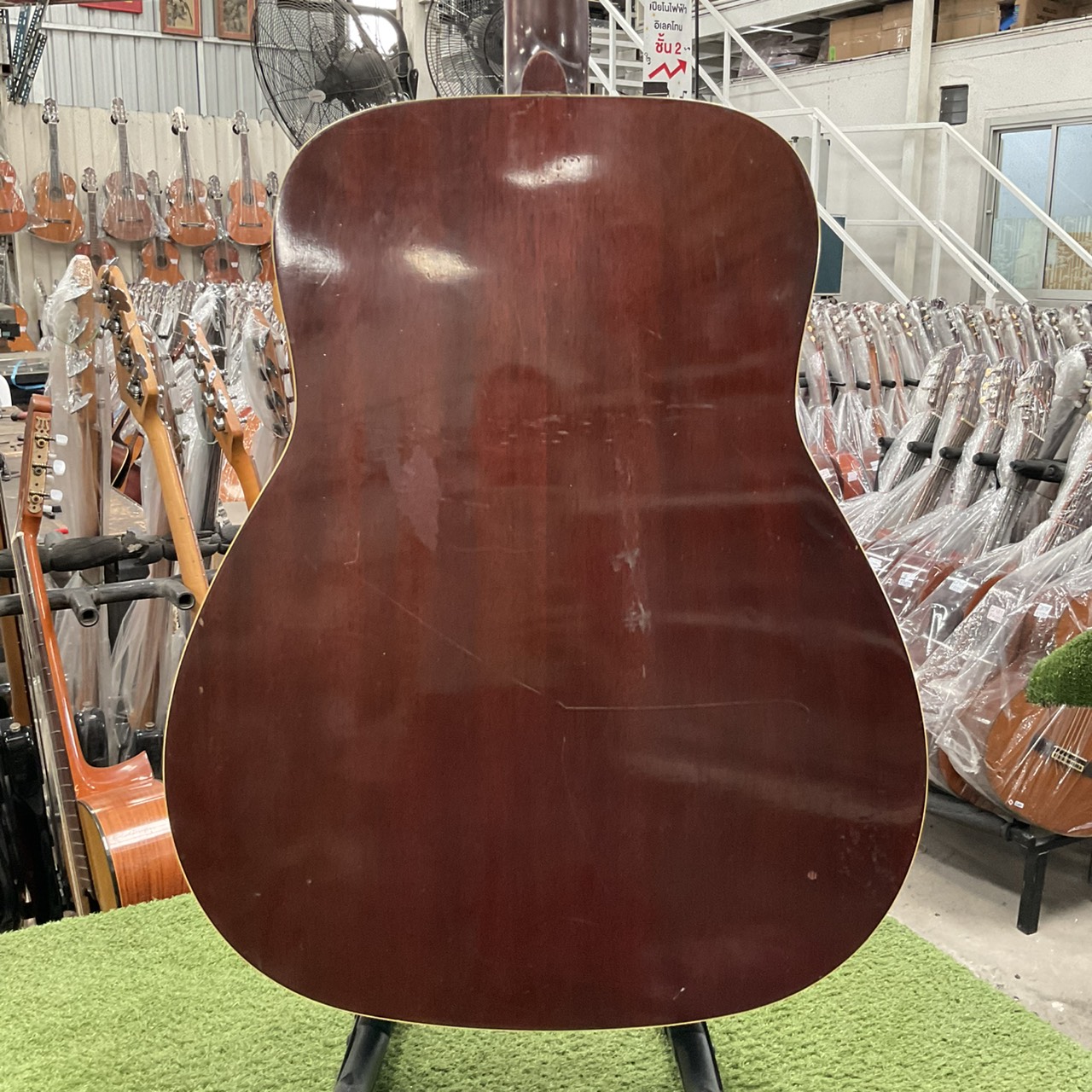 กีต้าร์โปร่ง YAMAHA : FG-200J