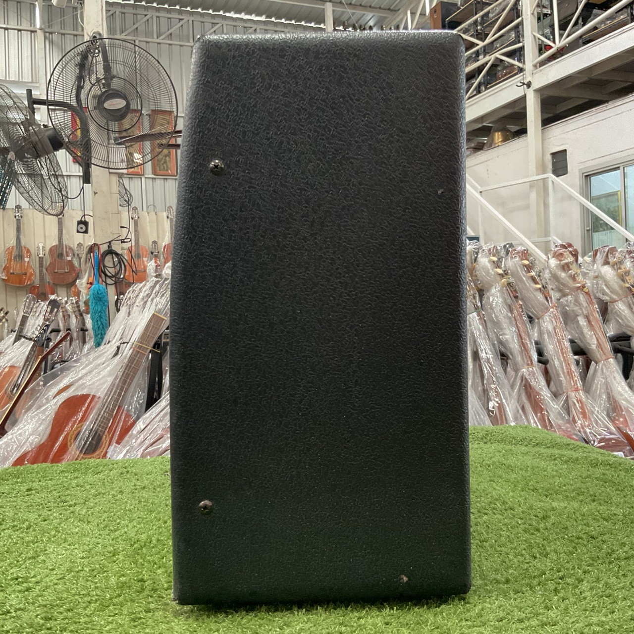 แอมป์กีต้าร์ Hughes & Kettner : Edition Blue 15-R