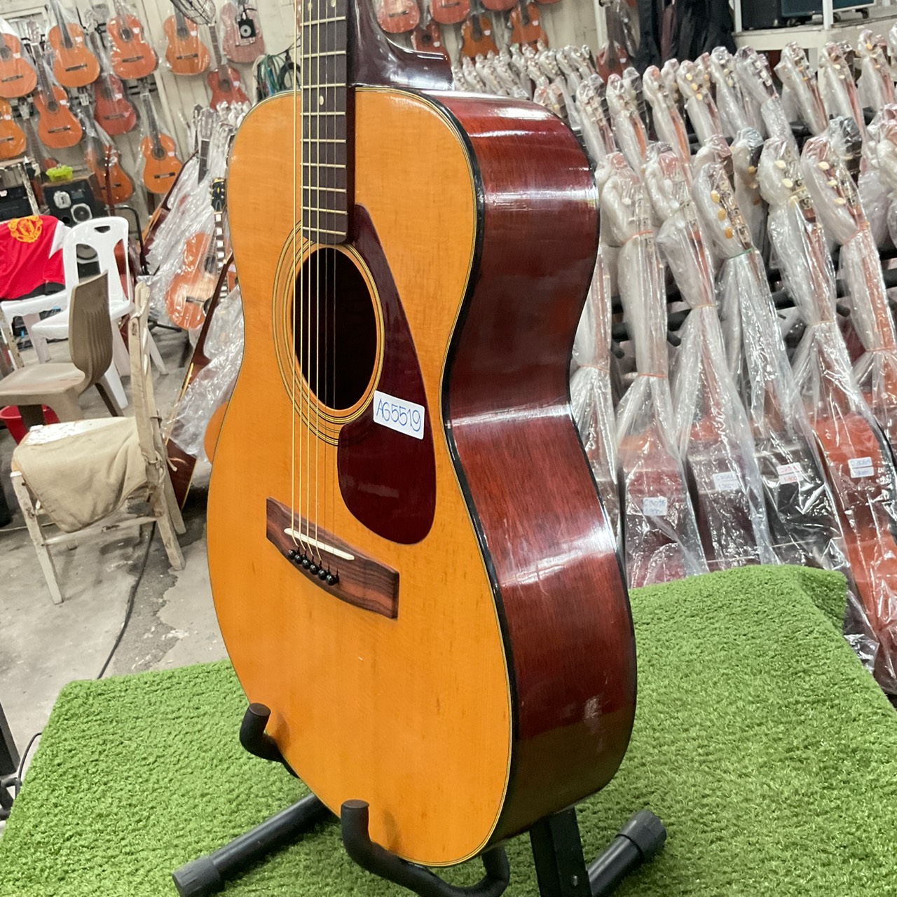 กีต้าร์โปร่ง YAMAHA : FG-170