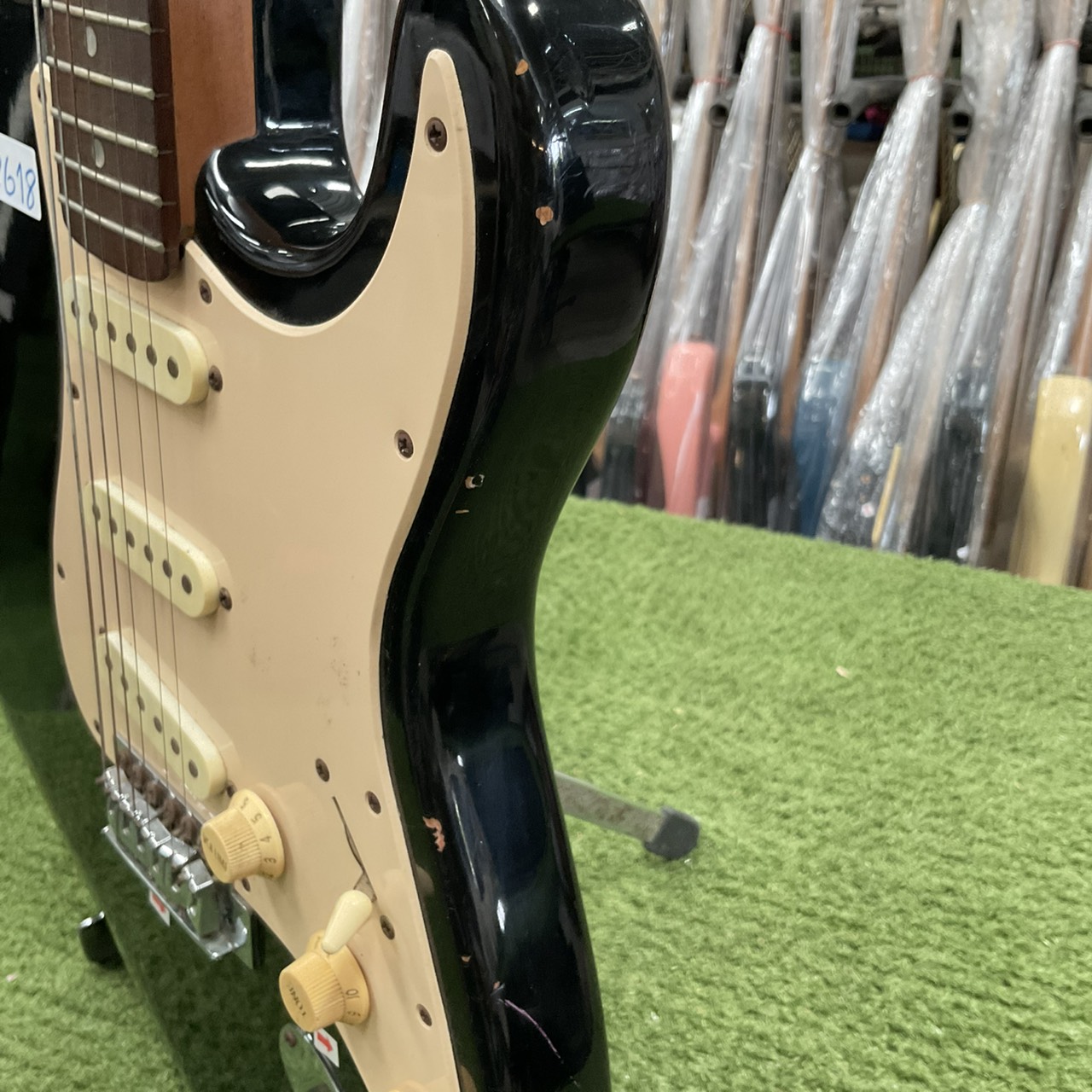 กีต้าร์ไฟฟ้า Photogenic : TRADITIONAL