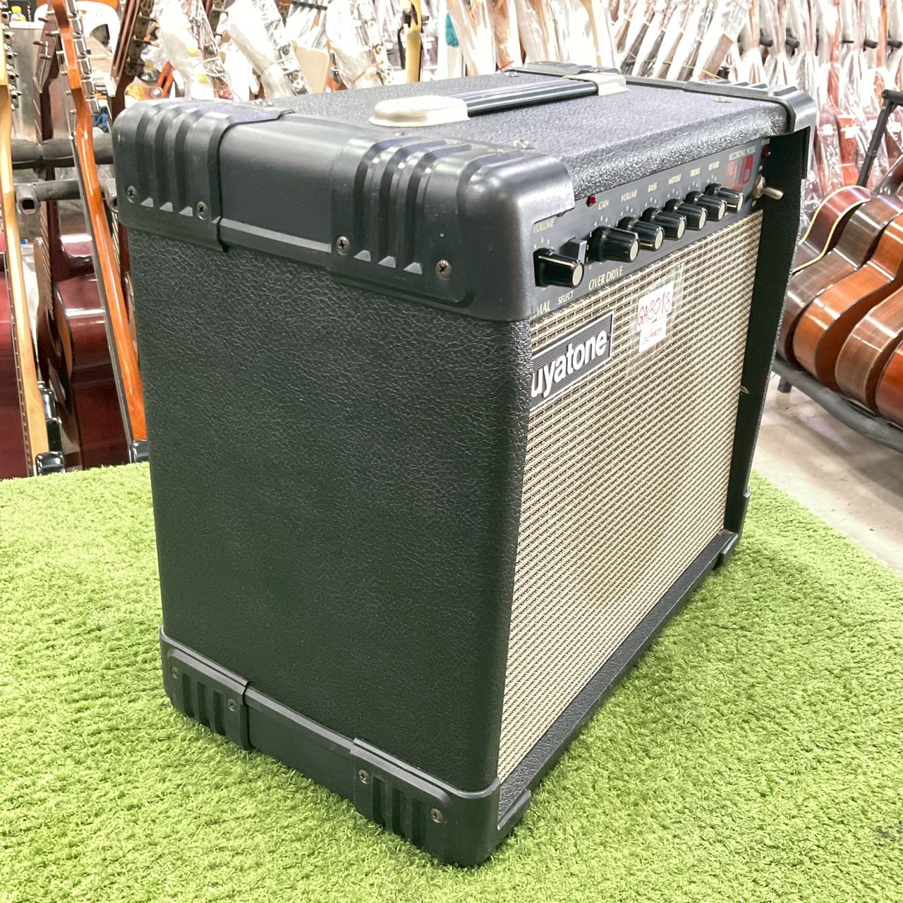 แอมป์กีต้าร์ Guyatone : FLIP 300F