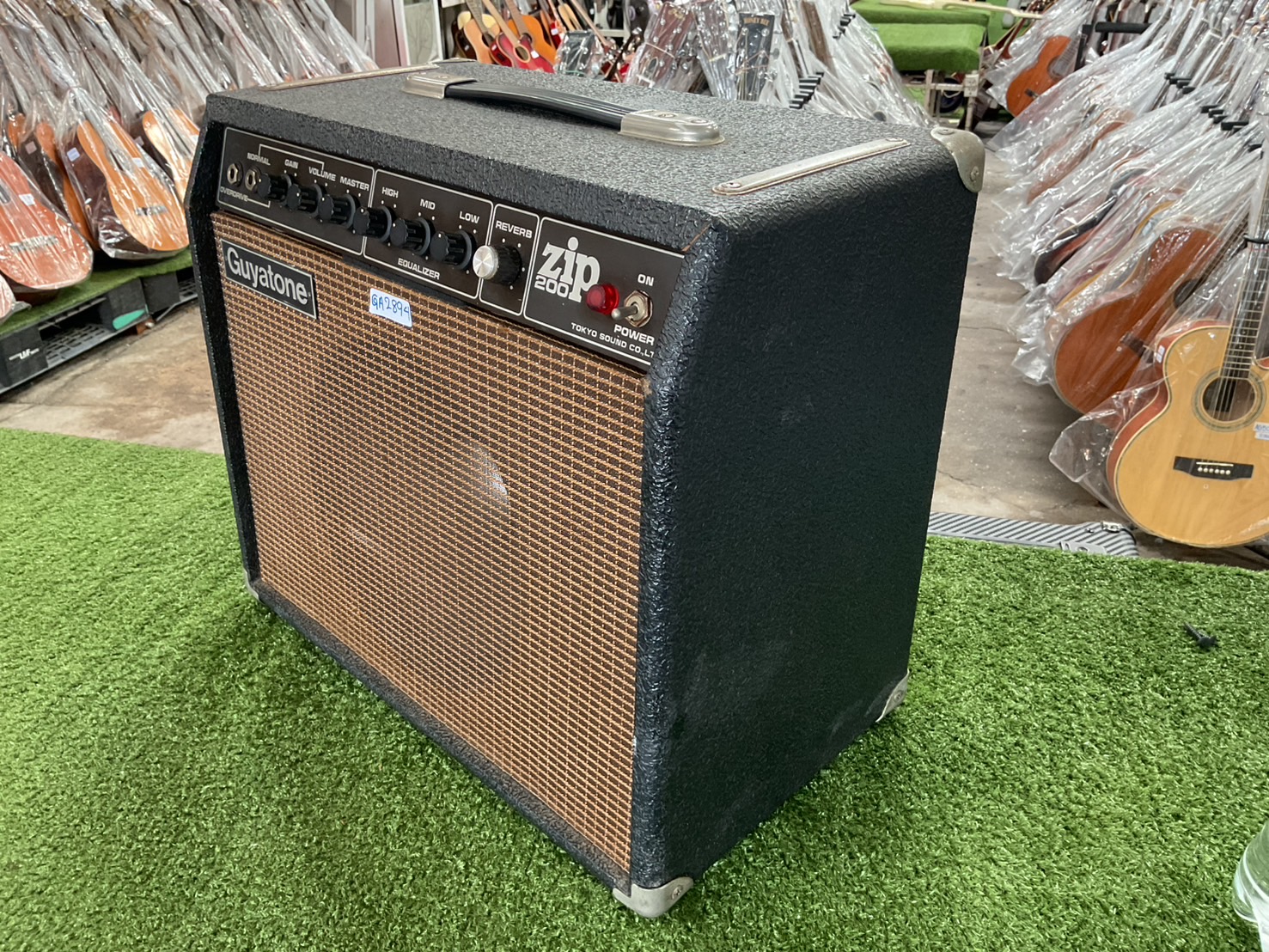 แอมป์กีต้าร์ GUYATONE : GA-200