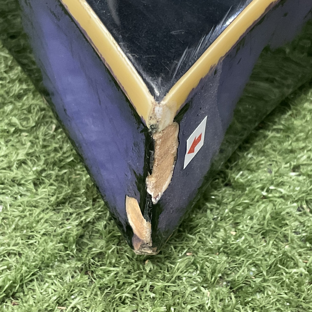 กีต้าร์เบส M