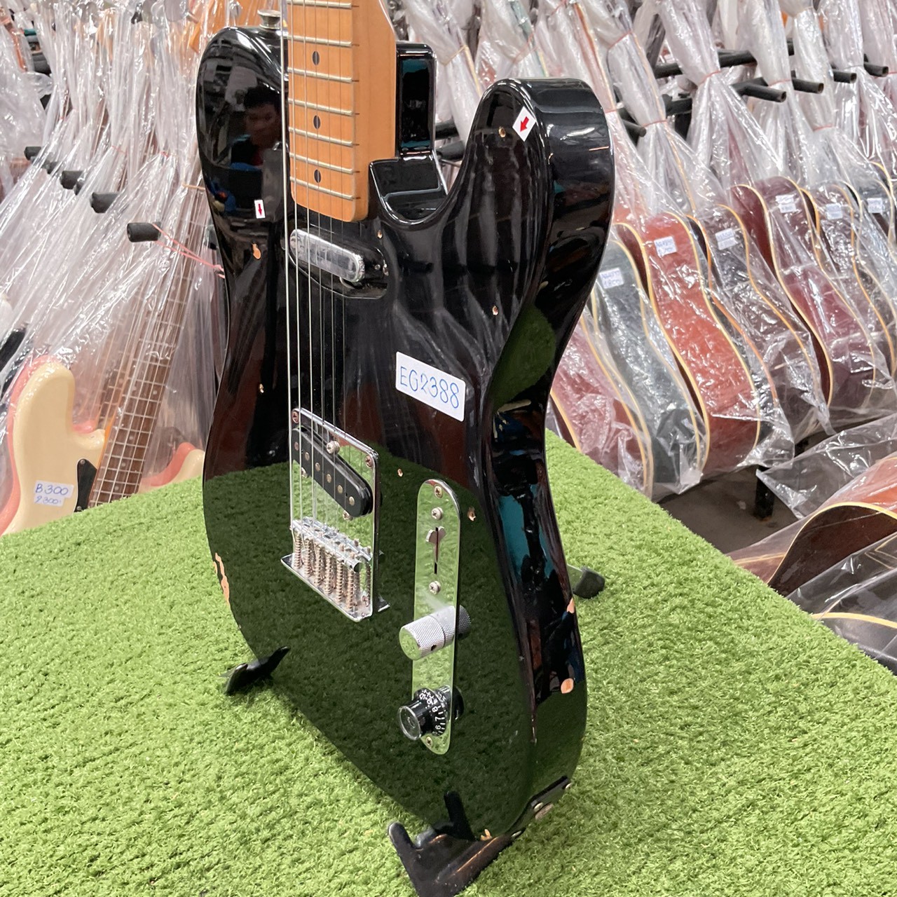 กีต้าร์ไฟฟ้า SQUIER