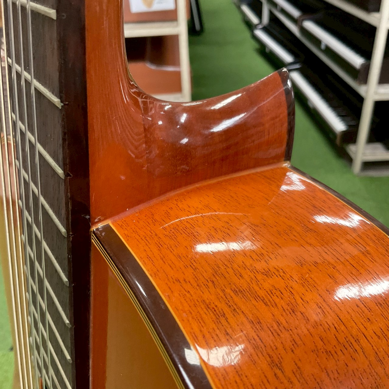 กีต้าร์คลาสสิค Abe : No.320