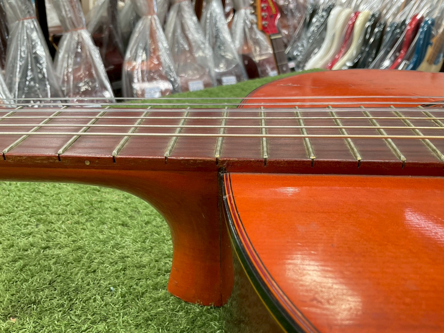 กีต้าร์คลาสสิค YAMAHA : G-70D