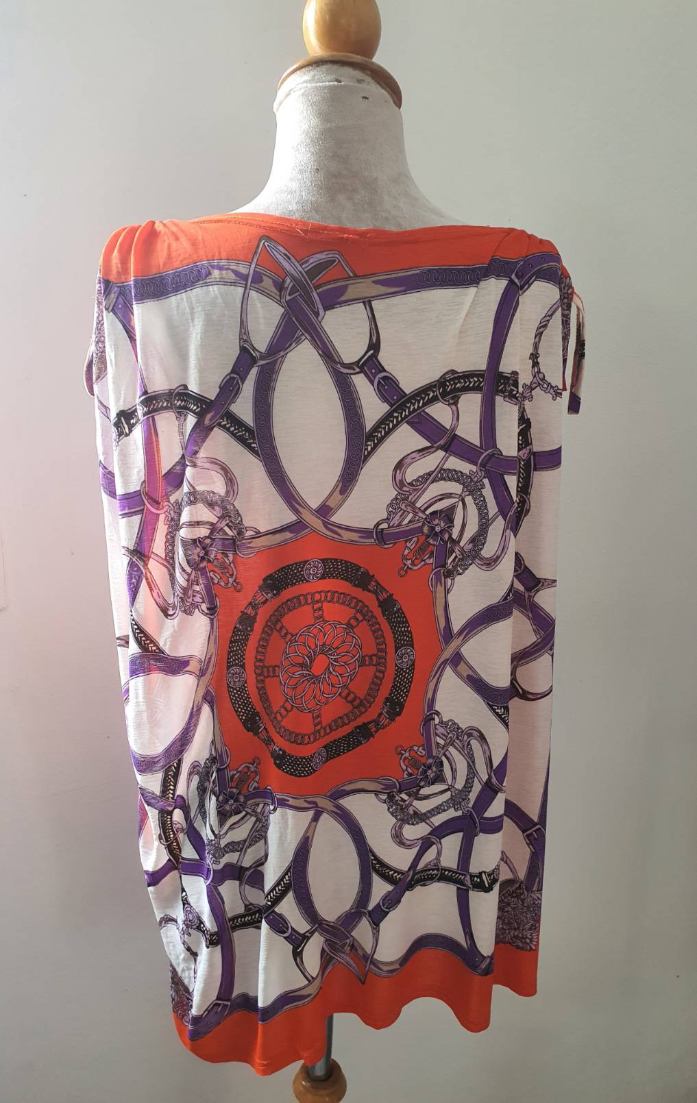 FF06494 เสื้อผ้ามือสอง ลวดลายสวยๆ อก free
