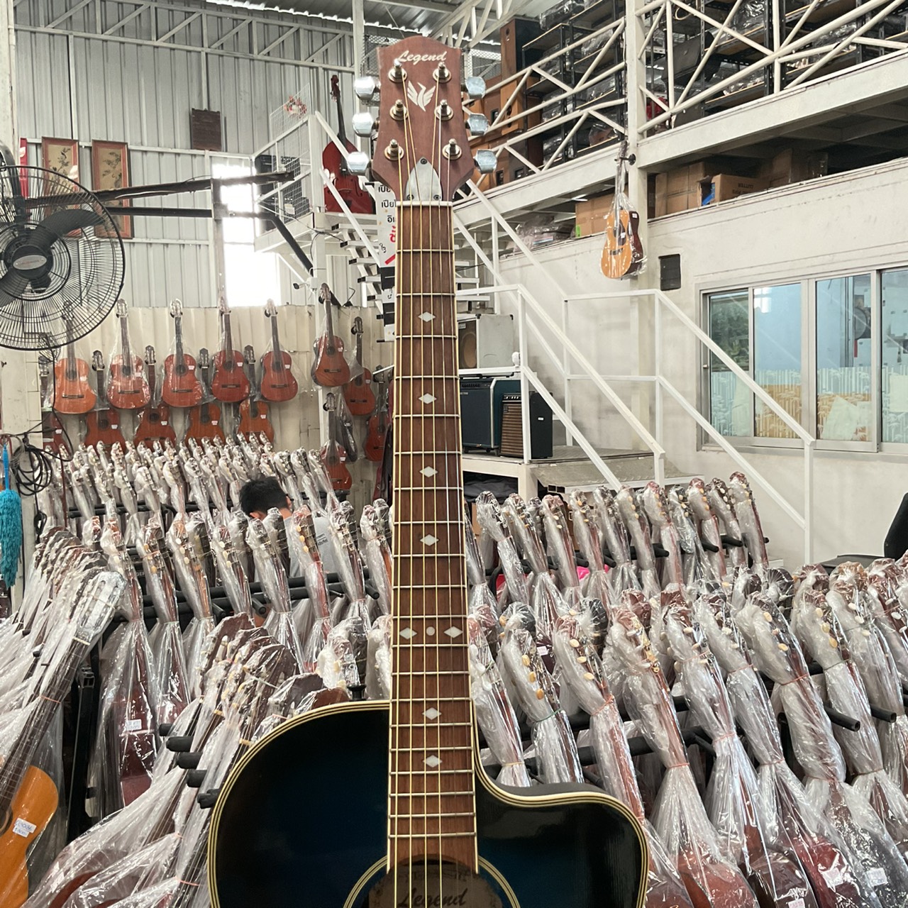 กีต้าร์โปร่งไฟฟ้า Legend : LMB-38