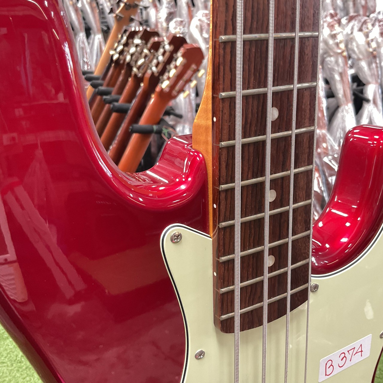 กีต้าร์เบส FERNANDES