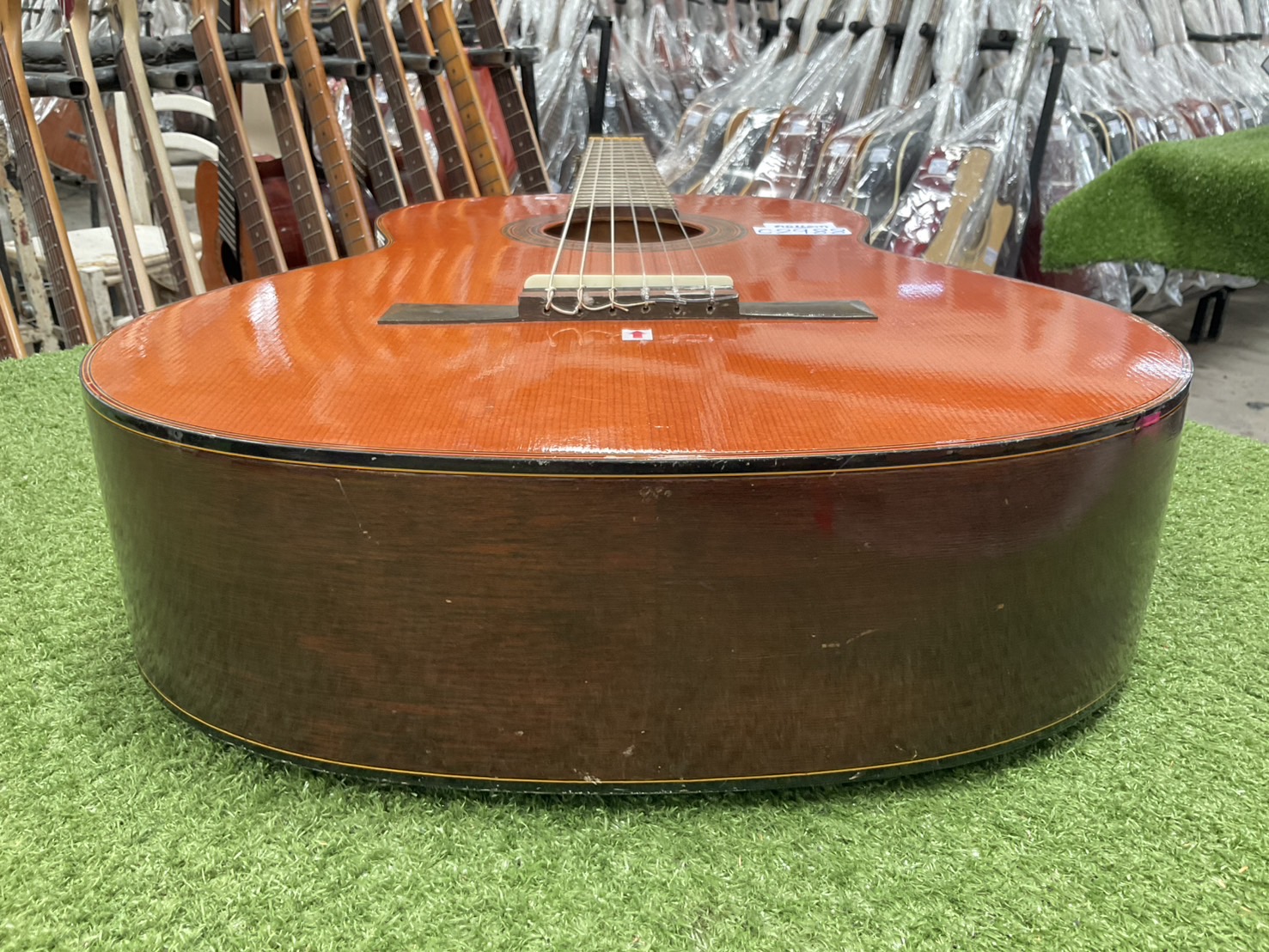กีต้าร์คลาสสิค YAMAHA : G-70D