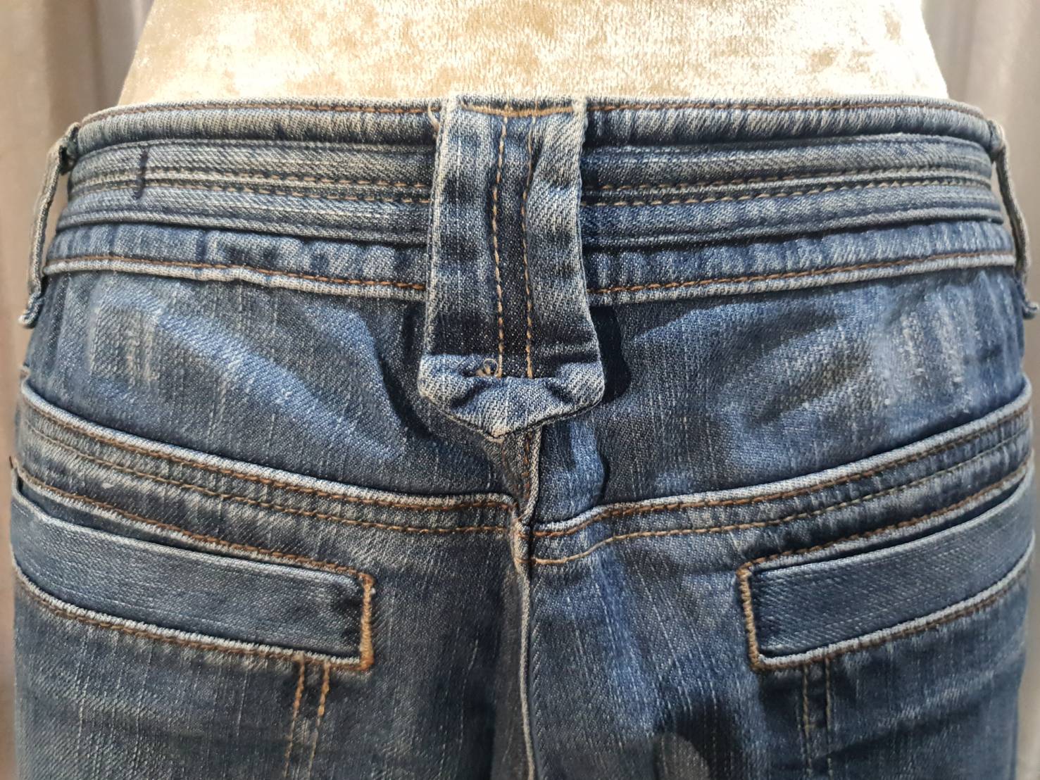 FF02122 -กางเกงยีนส์ มือสอง แบรนด์เนม DKNY JEANS เอว 28 นิ้ว
