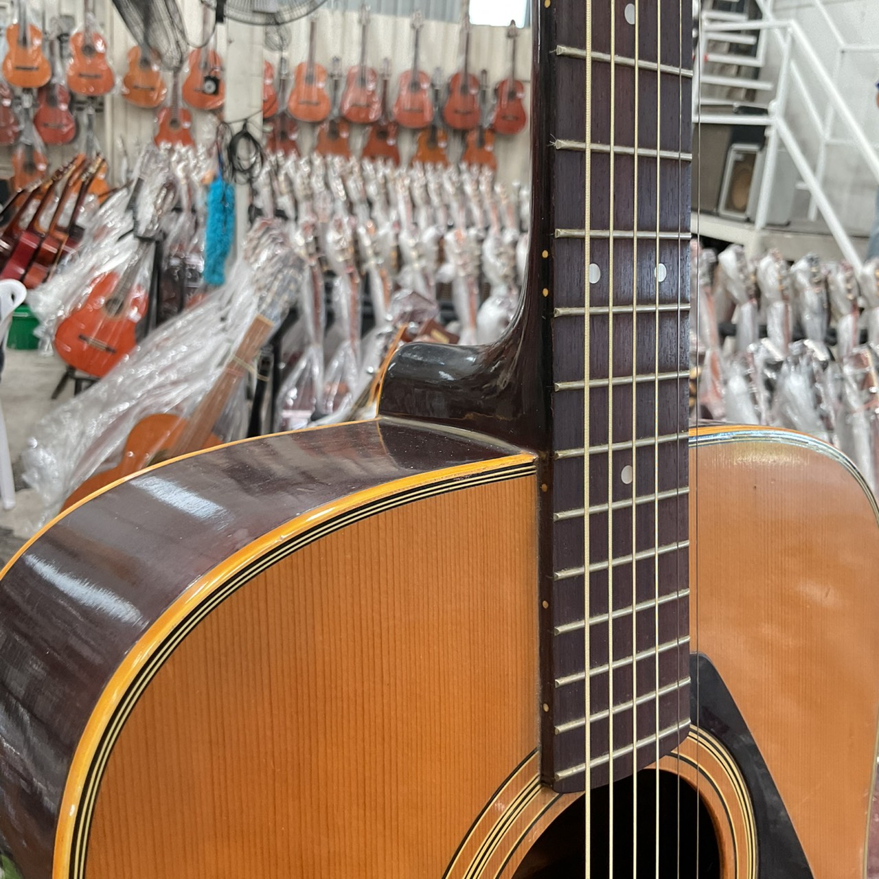 กีต้าร์โปร่ง YAMAHA : FG-151