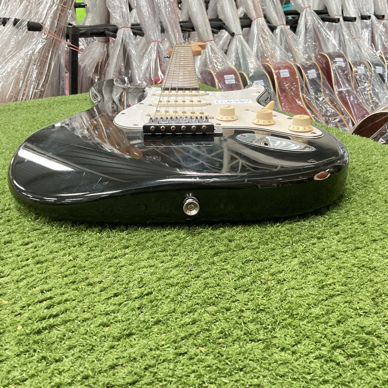 กีต้าร์ไฟฟ้า PHOTO GENIC