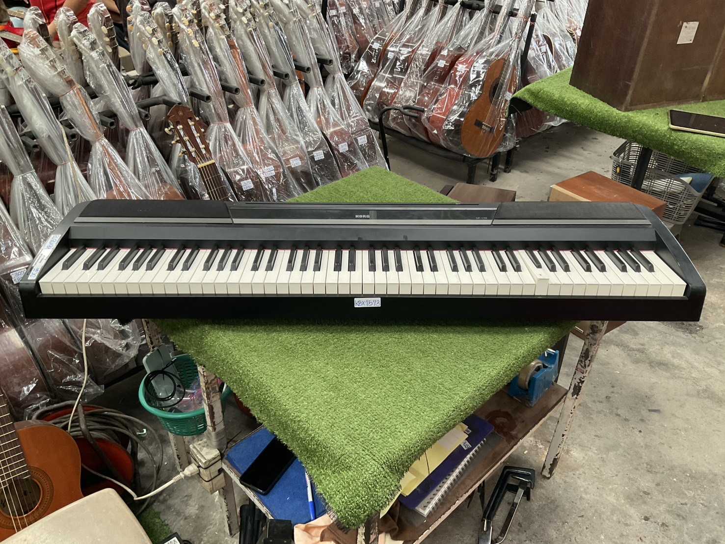 เปียโน KORG : SP-170 สินค้าไม่พร้อมใช้งาน (ต้องซ่อม)