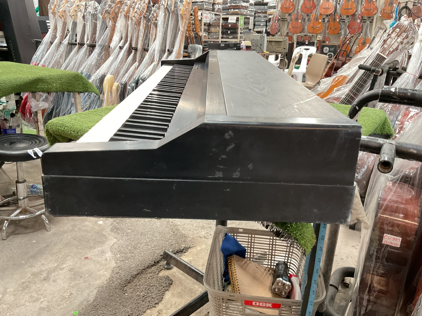 เปียโน KORG : C-4000 สินค้าไม่พร้อมใช้งาน (ต้องซ่อม)