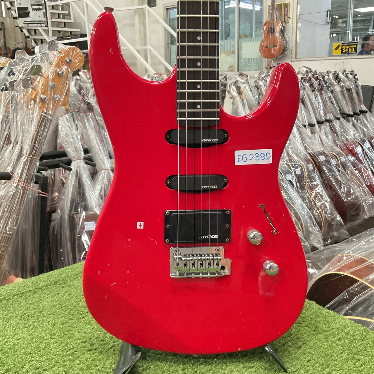 กีต้าร์ไฟฟ้า FERNANDES