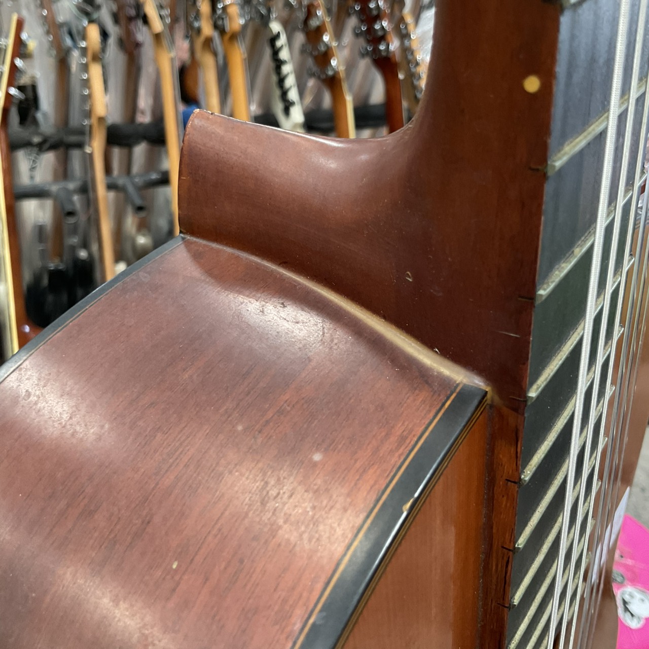 กีต้าร์คลาสสิค YAMAHA : C-180