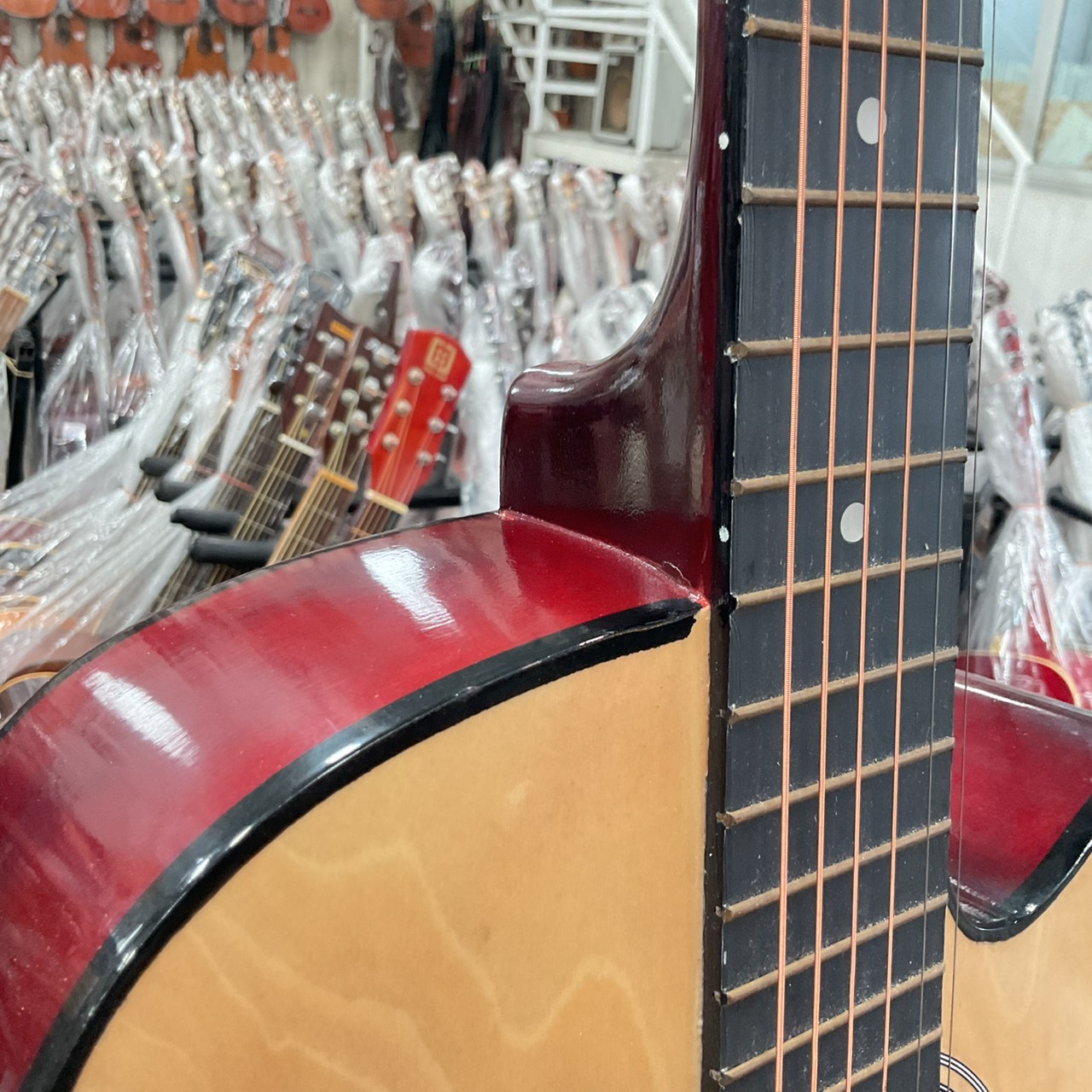 กีต้าร์โปร่ง Chelldee : 38C