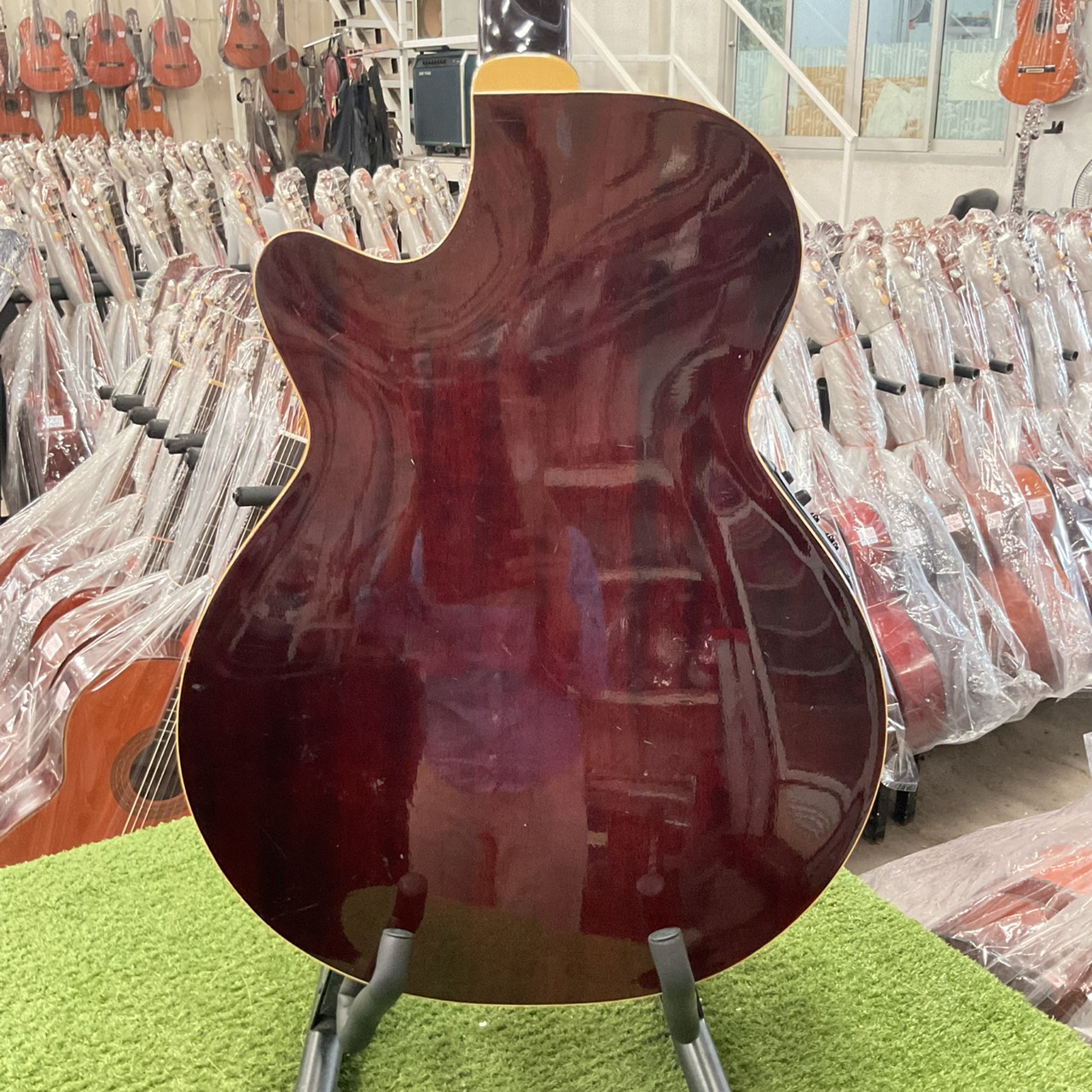 กีต้าร์โปร่งไฟฟ้า K-Garage : EA-500BRB