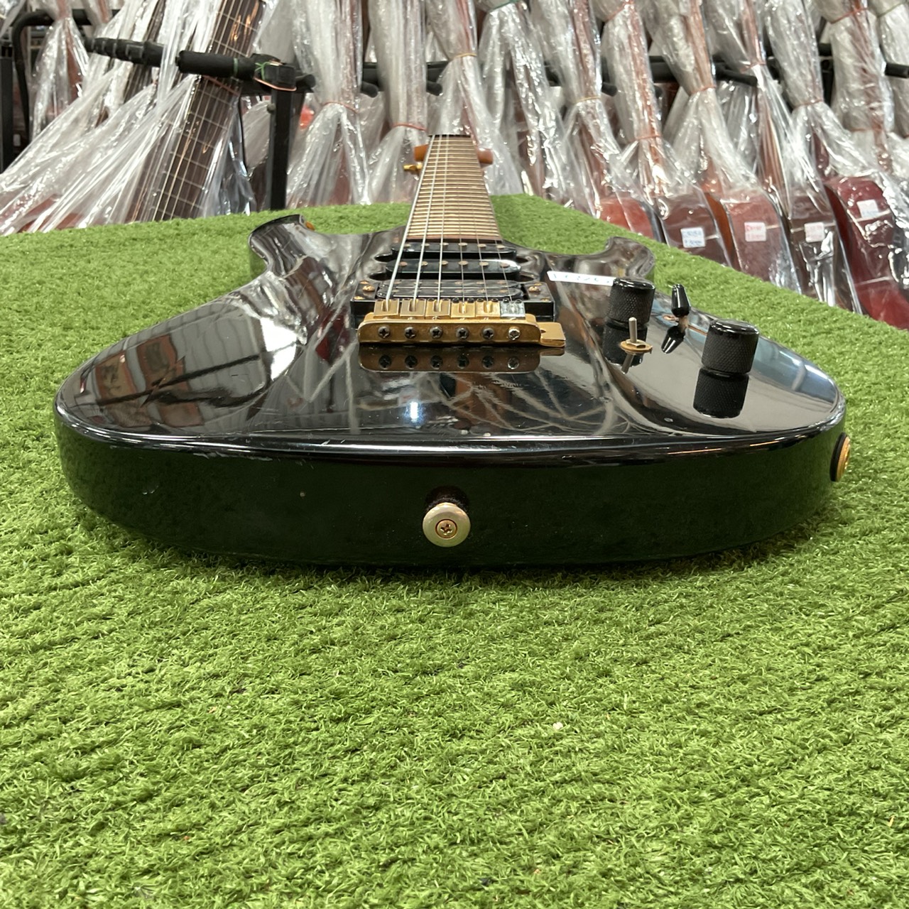 กีต้าร์ไฟฟ้า Aria Pro II : MAGNA