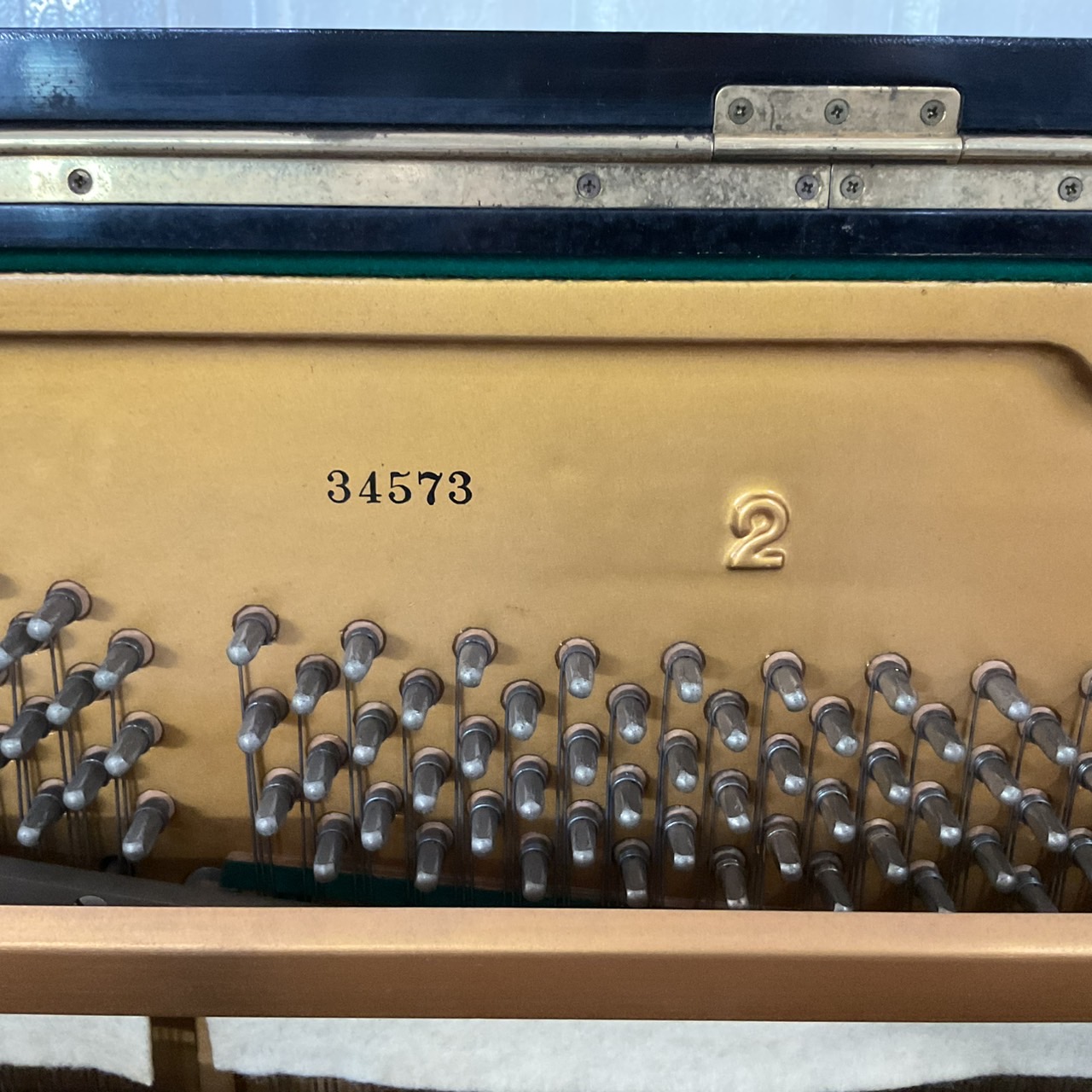 เปียโน MIKI