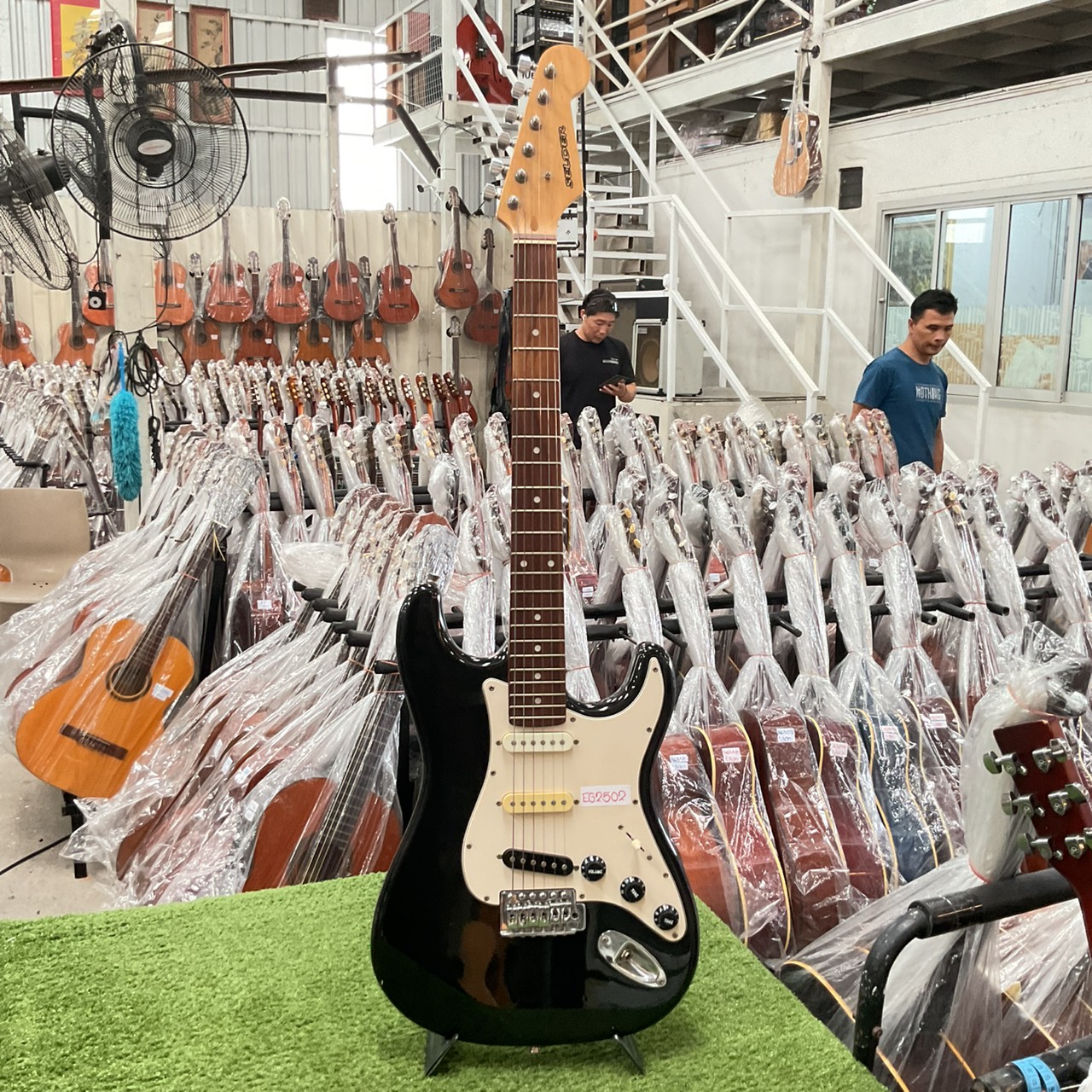 กีต้าร์ไฟฟ้า SELDER